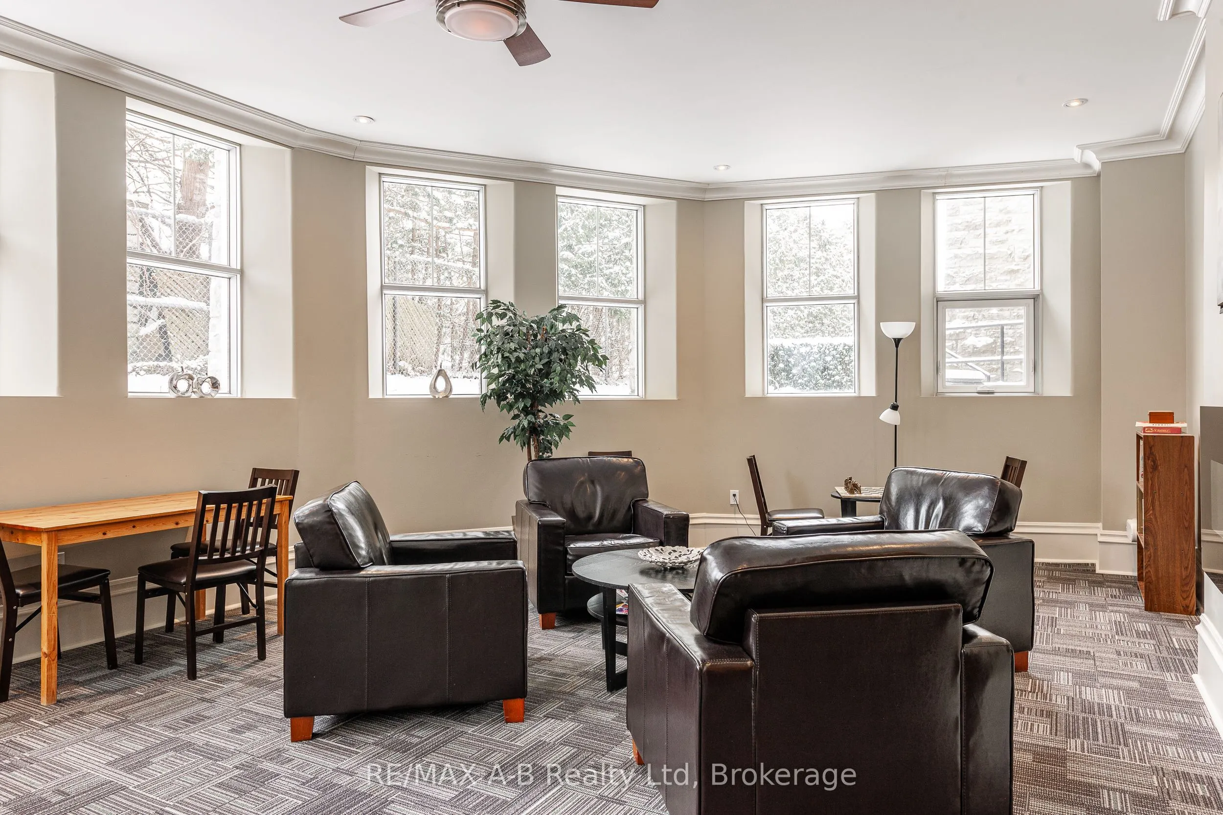 189 ELIZABETH Street, #2F