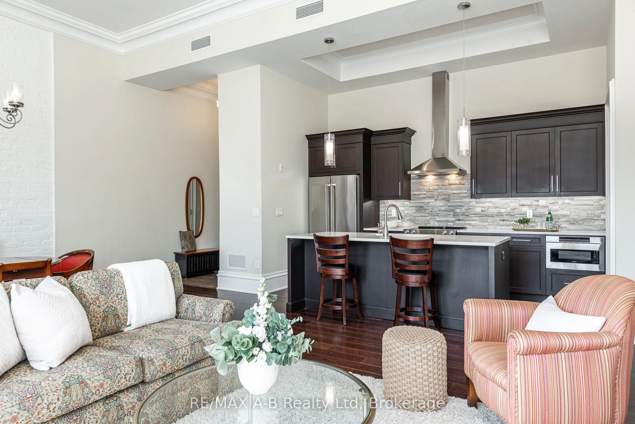 189 ELIZABETH Street, #2F