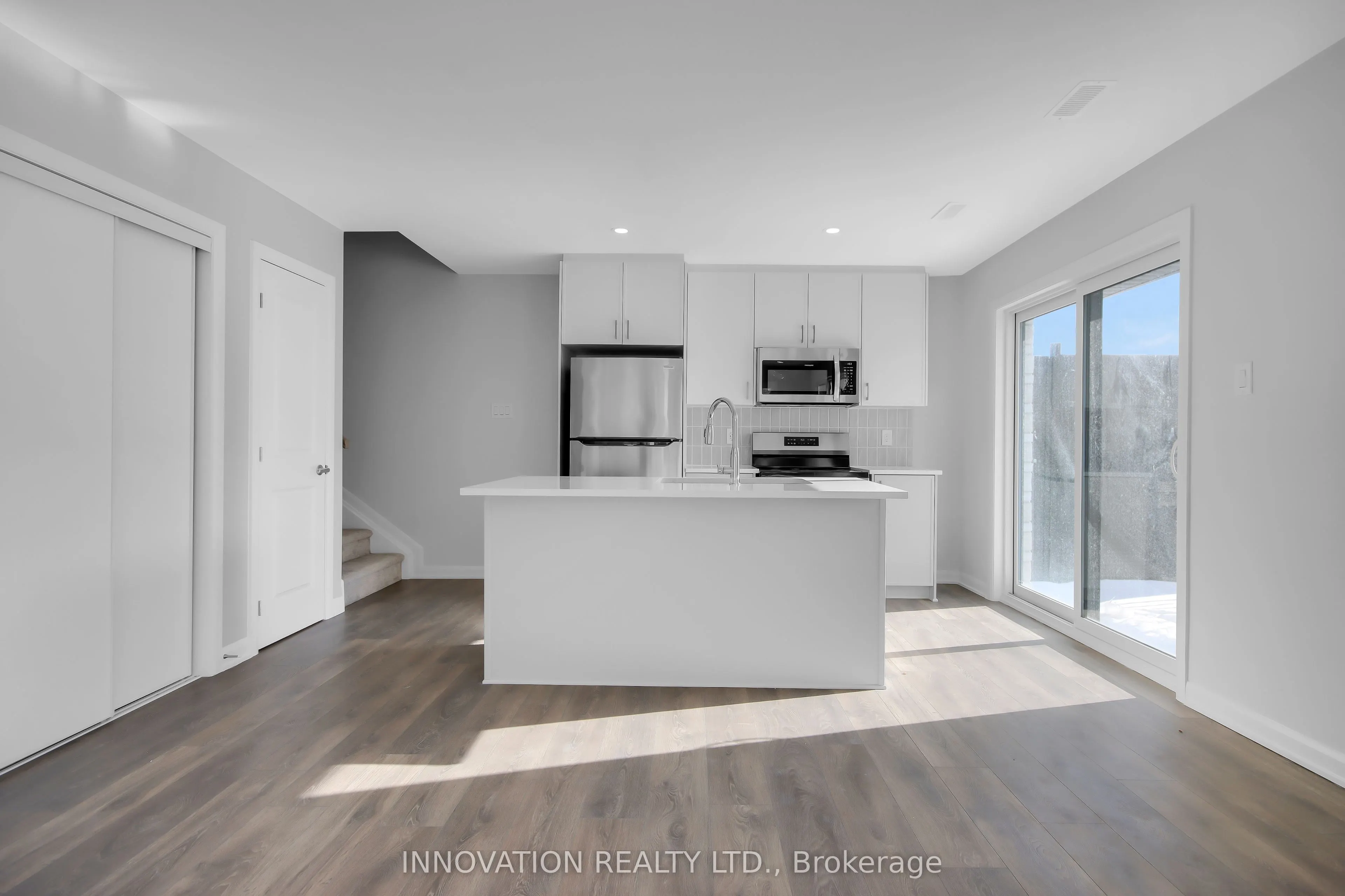 1515 Creekway Private