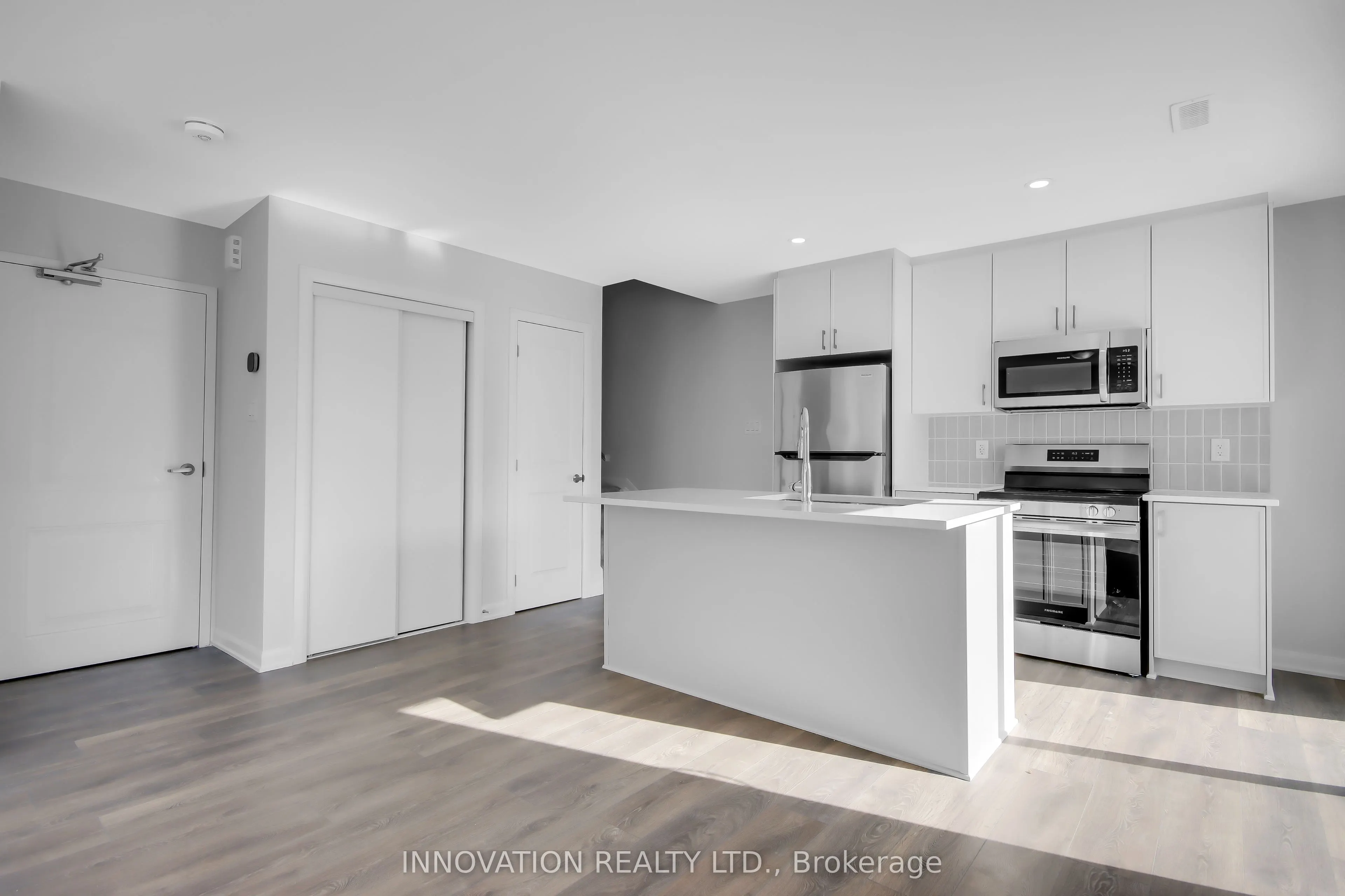 1515 Creekway Private