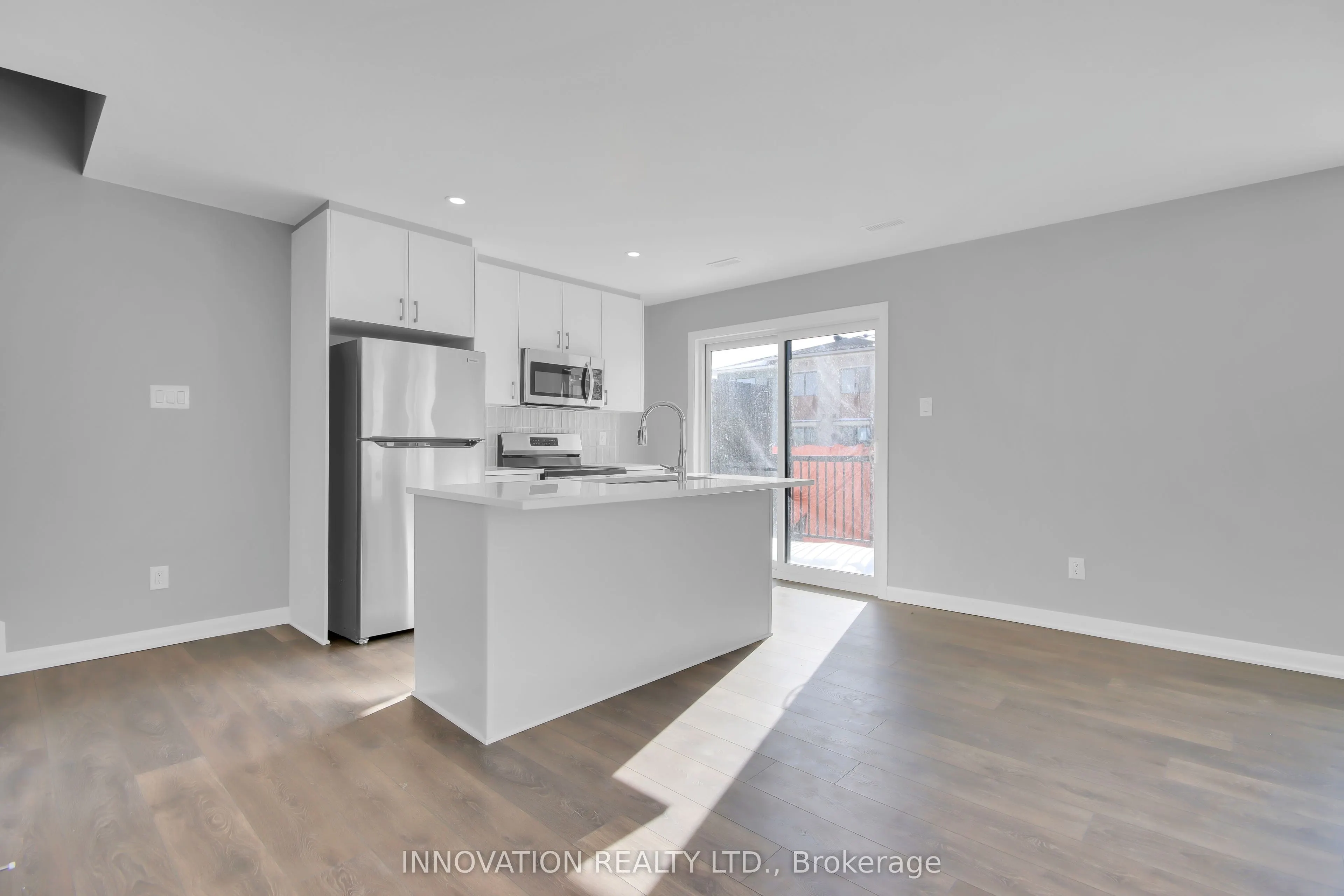 1515 Creekway Private