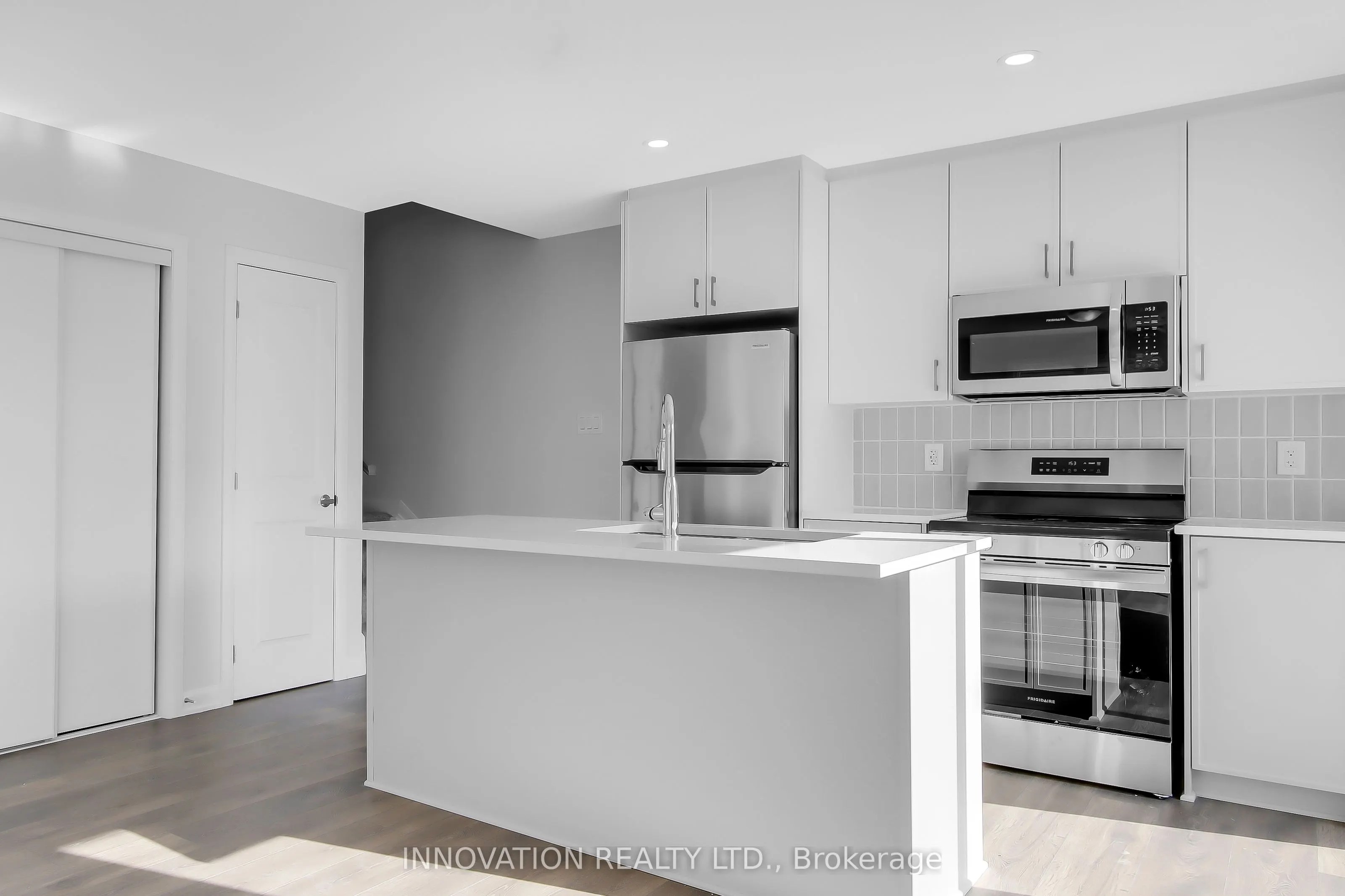 1515 Creekway Private