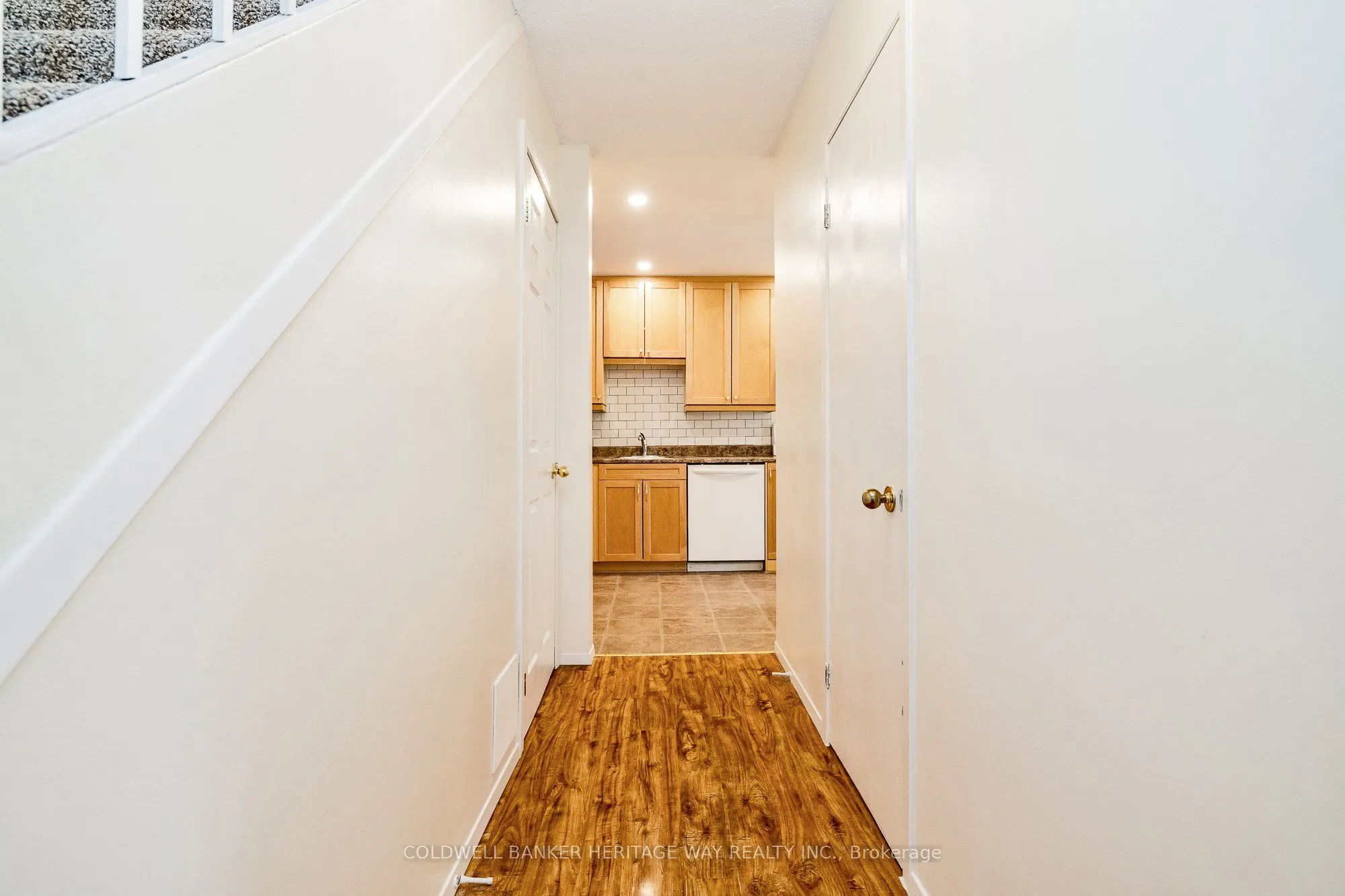 299 Thomas Street, #204