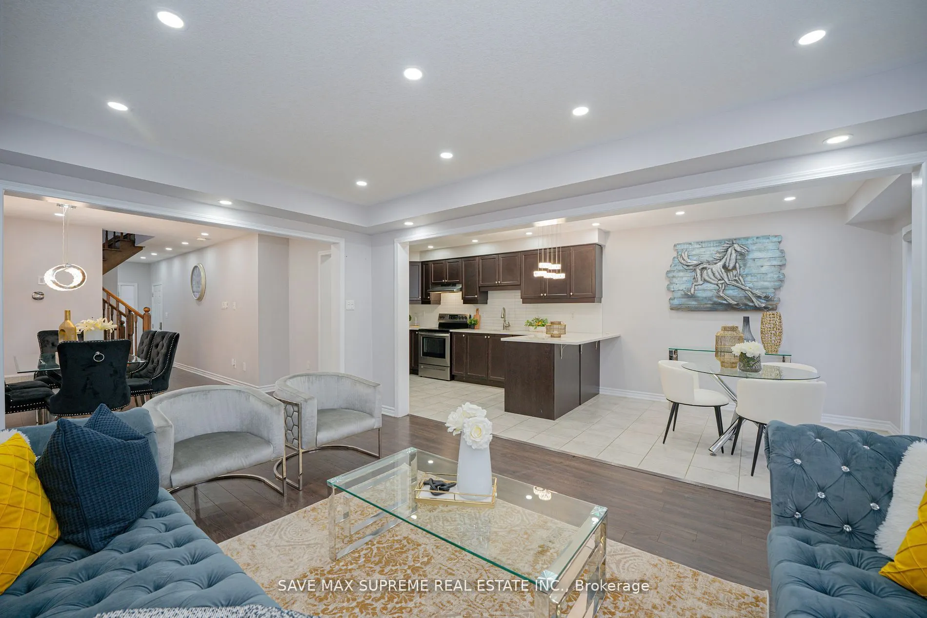 455 Guelph Avenue, #16