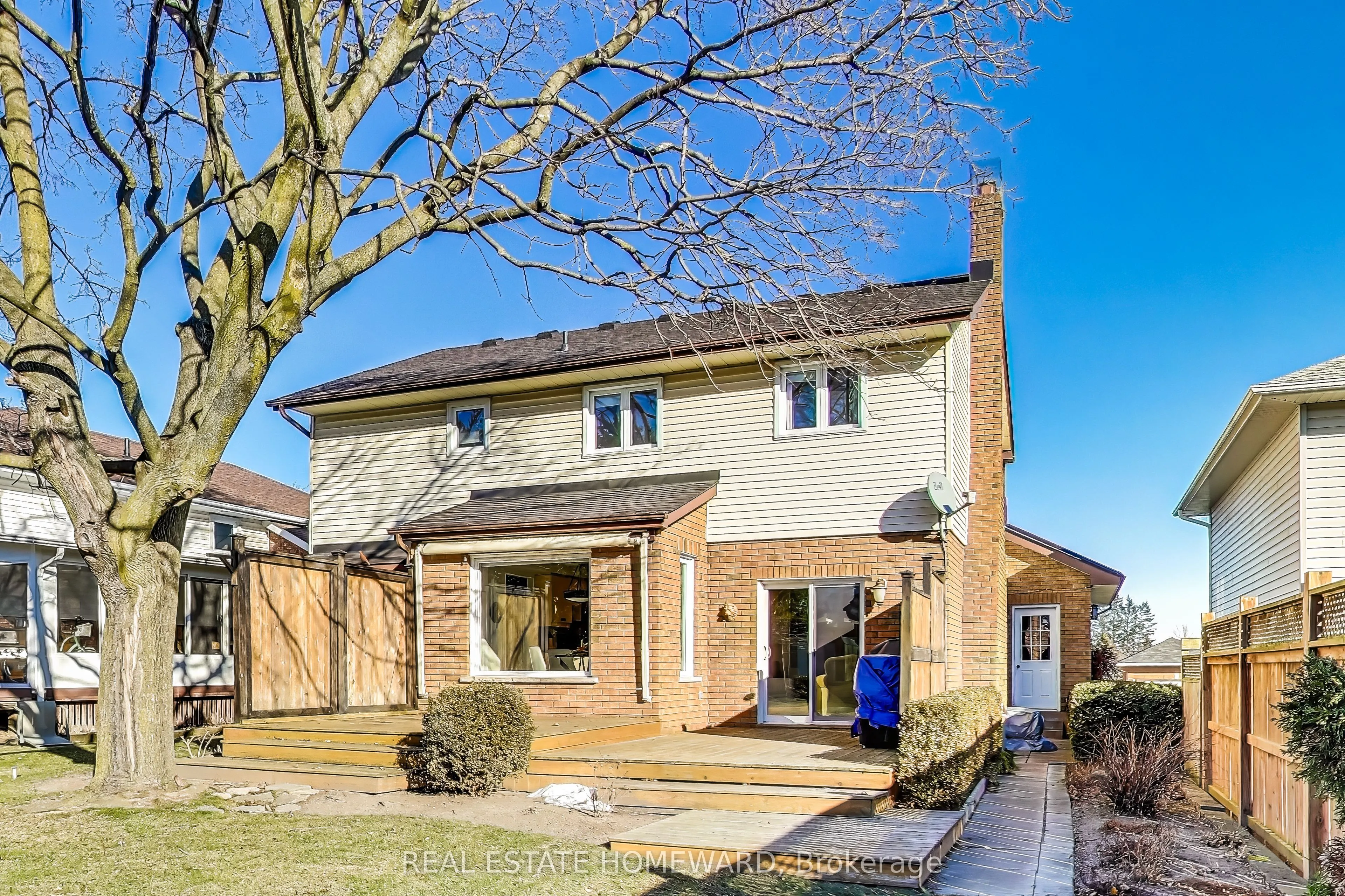 6 Hewson Drive