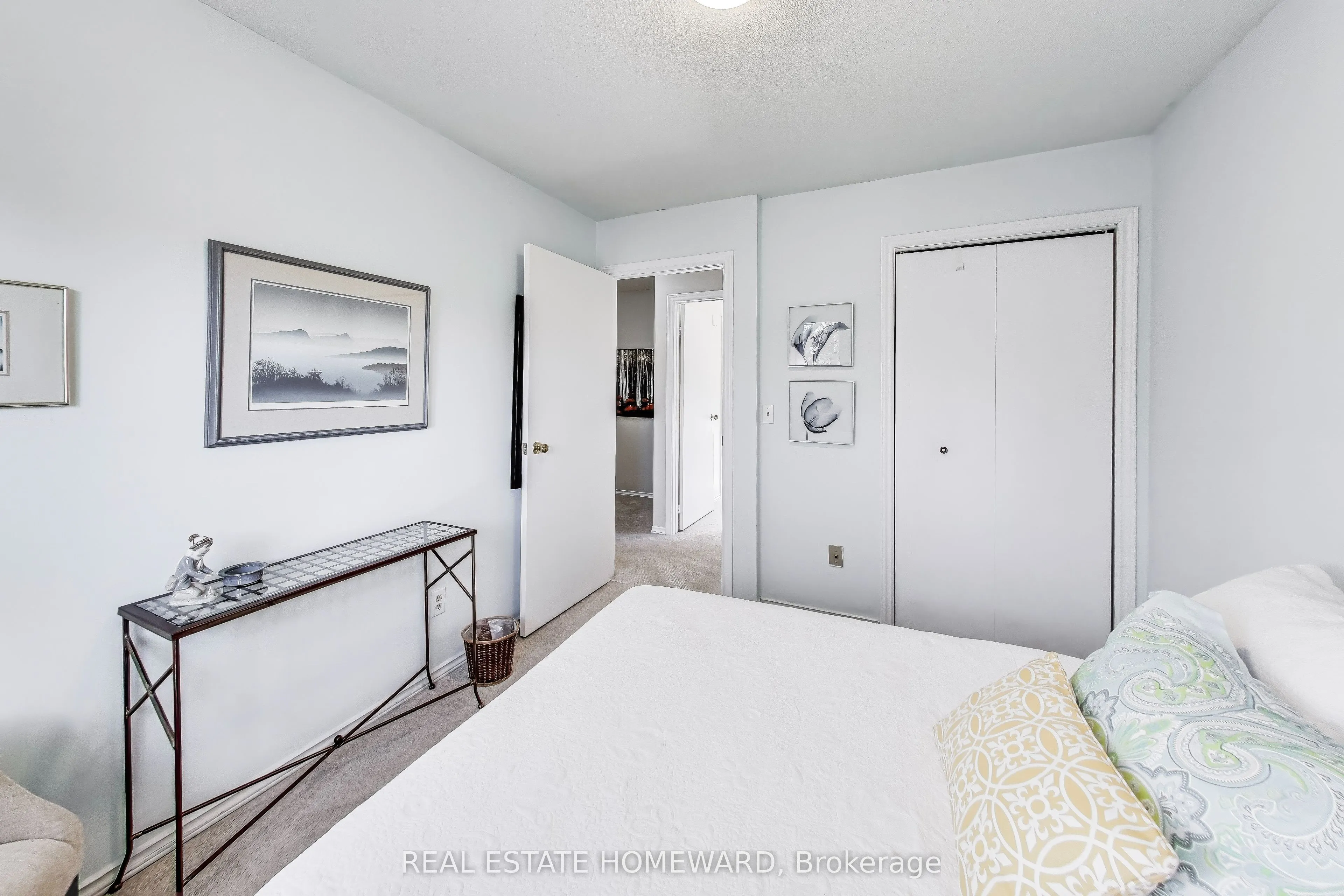 6 Hewson Drive