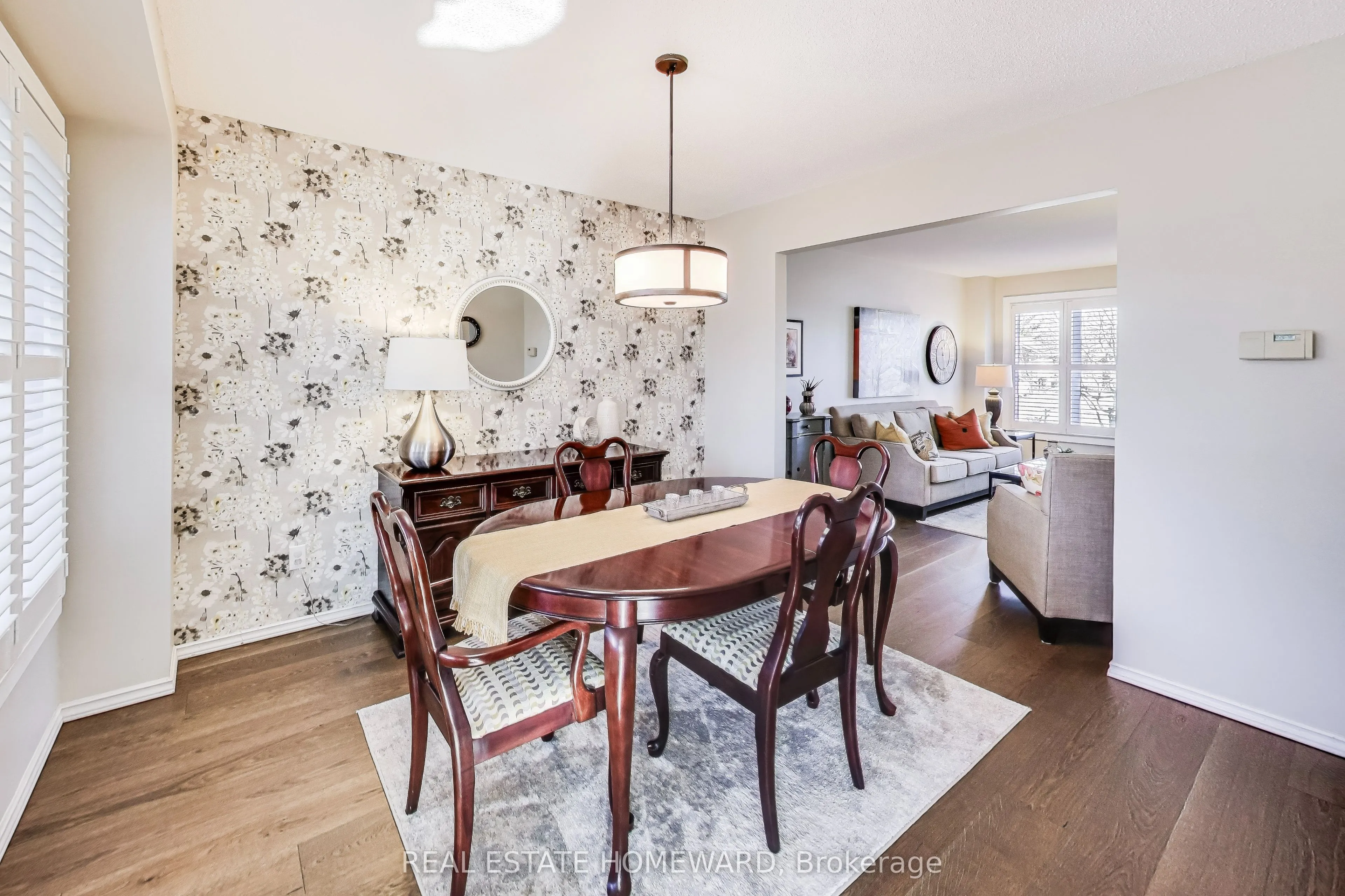 6 Hewson Drive