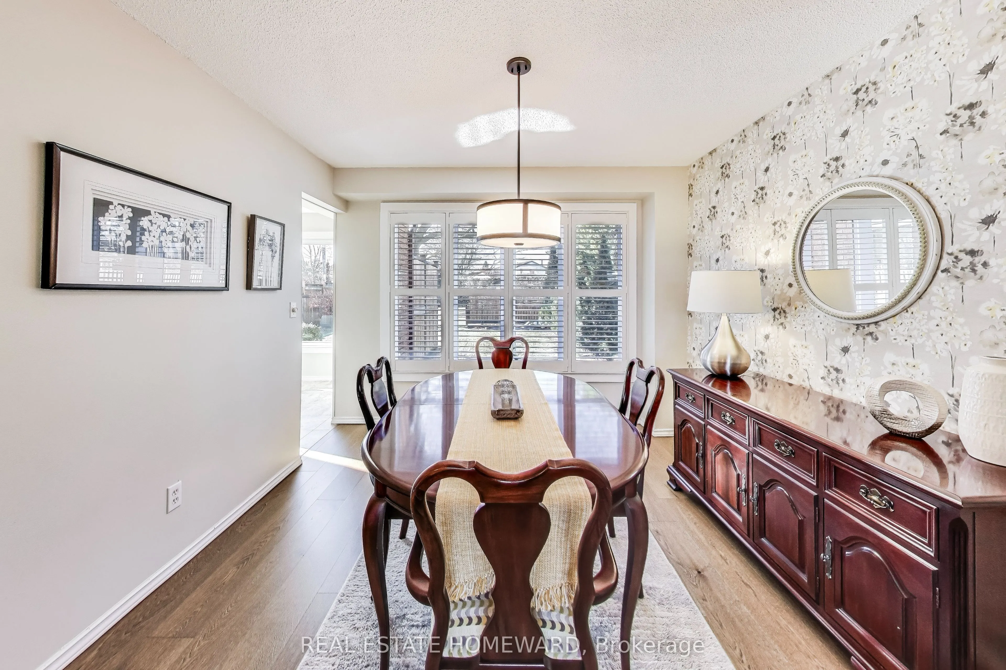 6 Hewson Drive