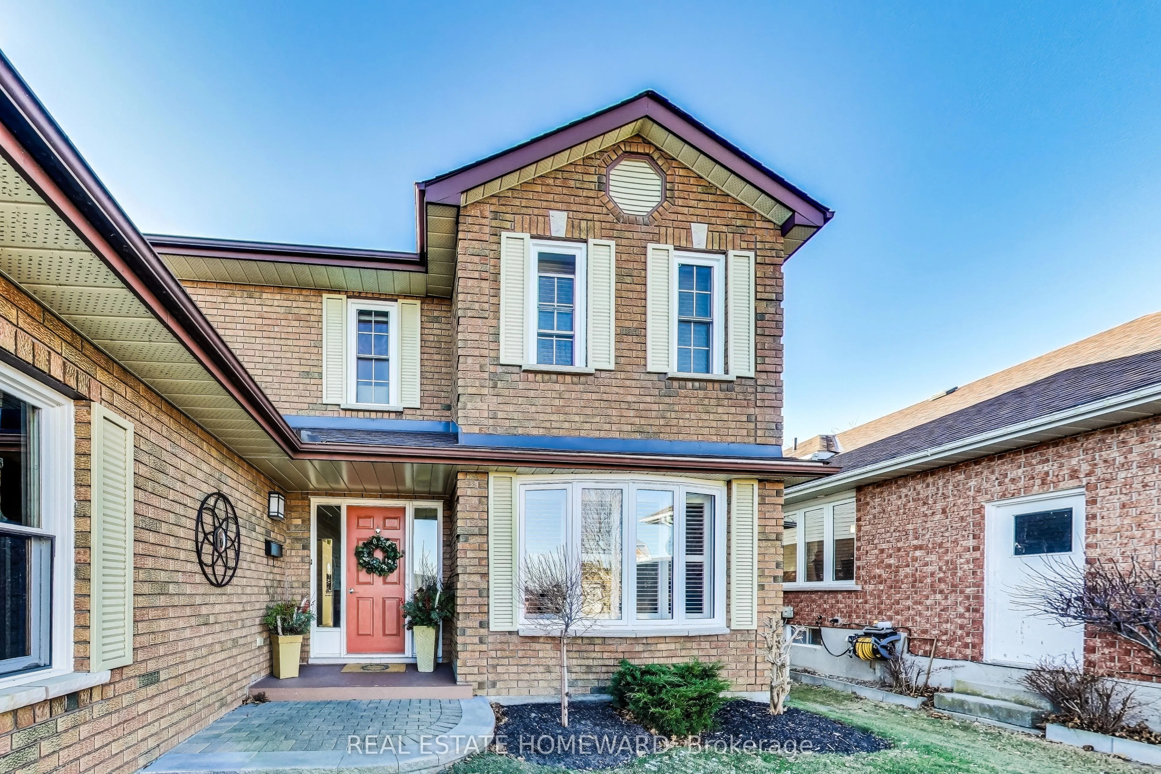6 Hewson Drive