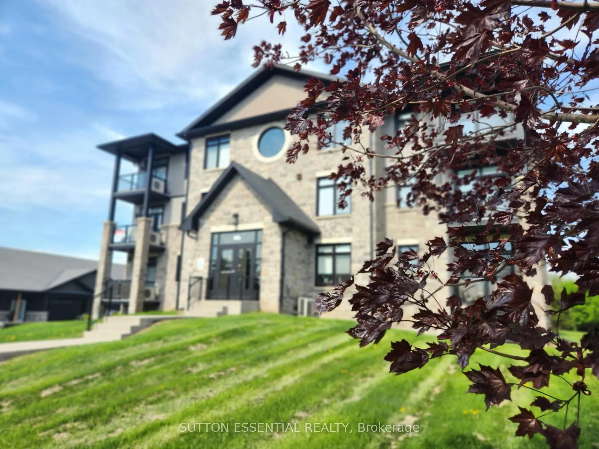 1109 Millwood Avenue, #102