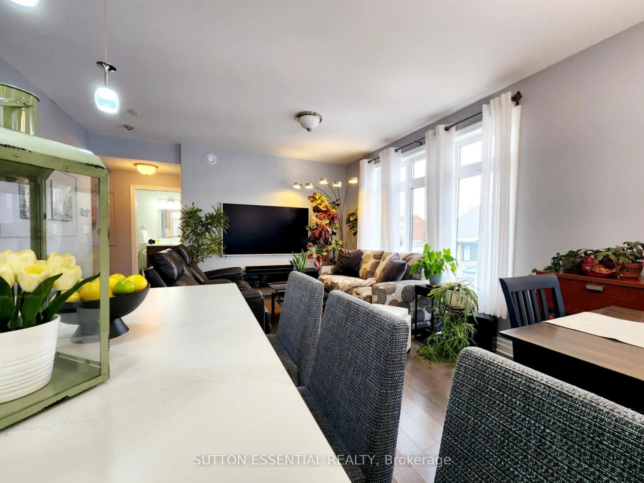 1109 Millwood Avenue, #102