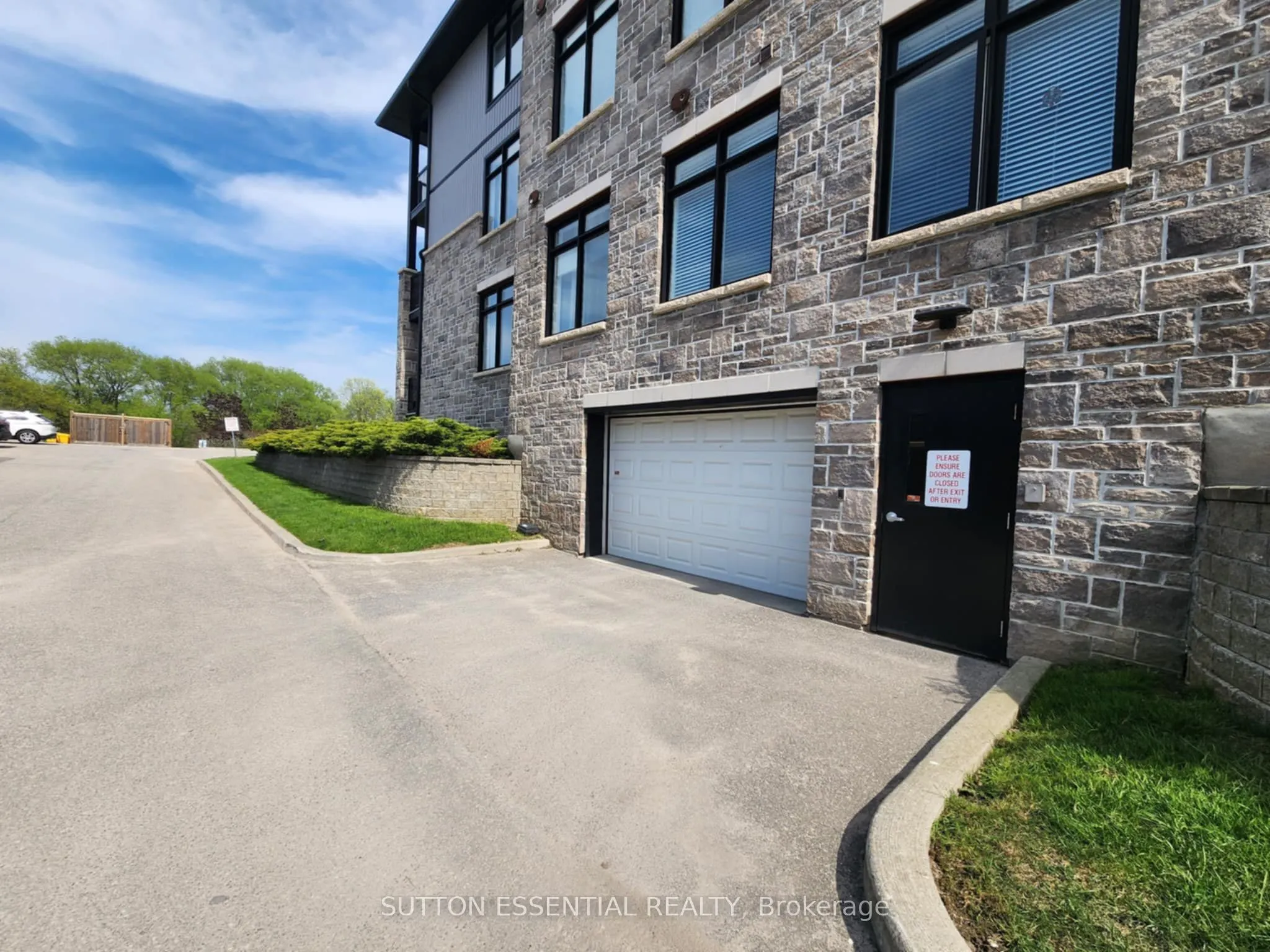 1109 Millwood Avenue, #102