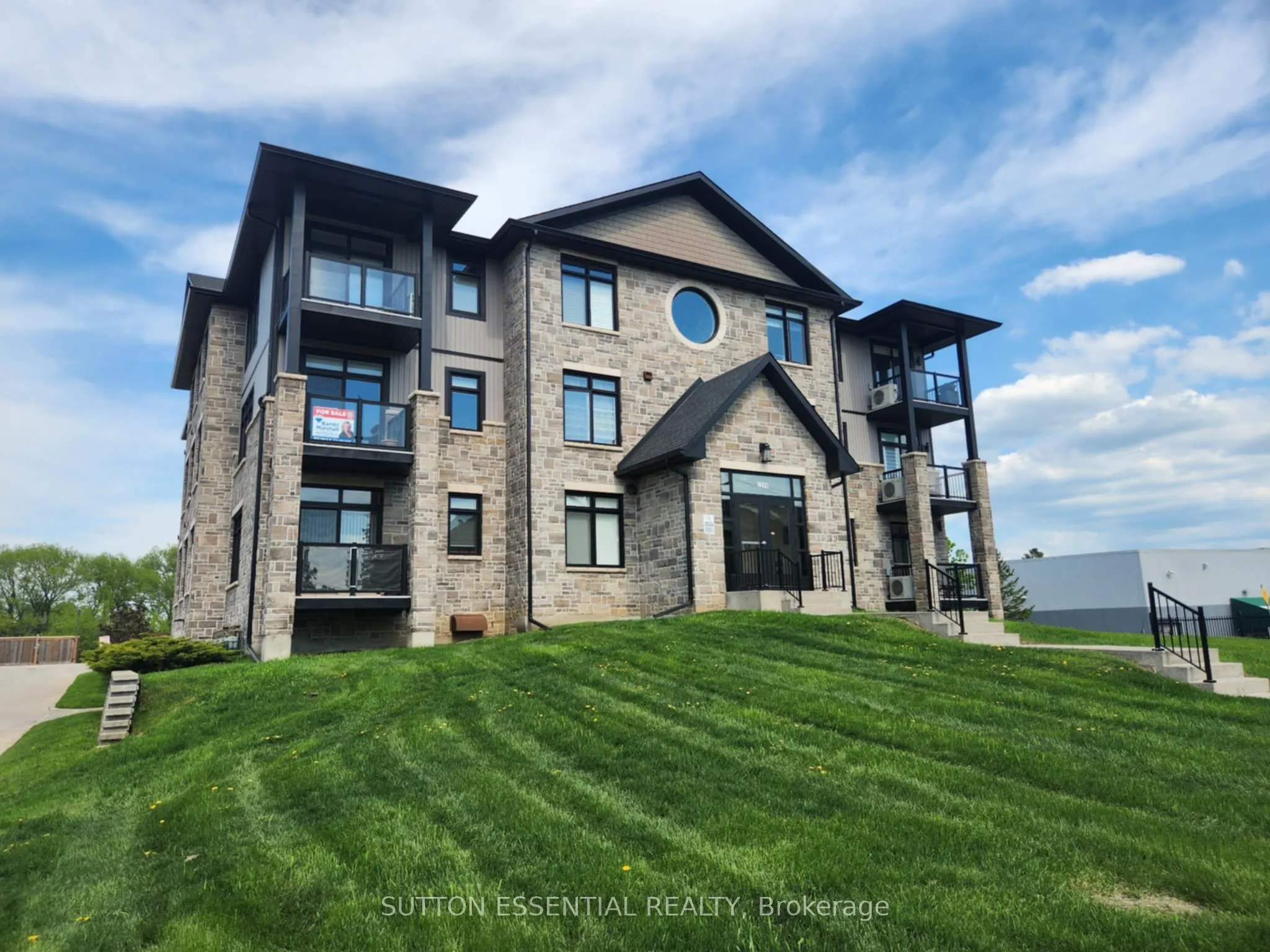 1109 Millwood Avenue, #102