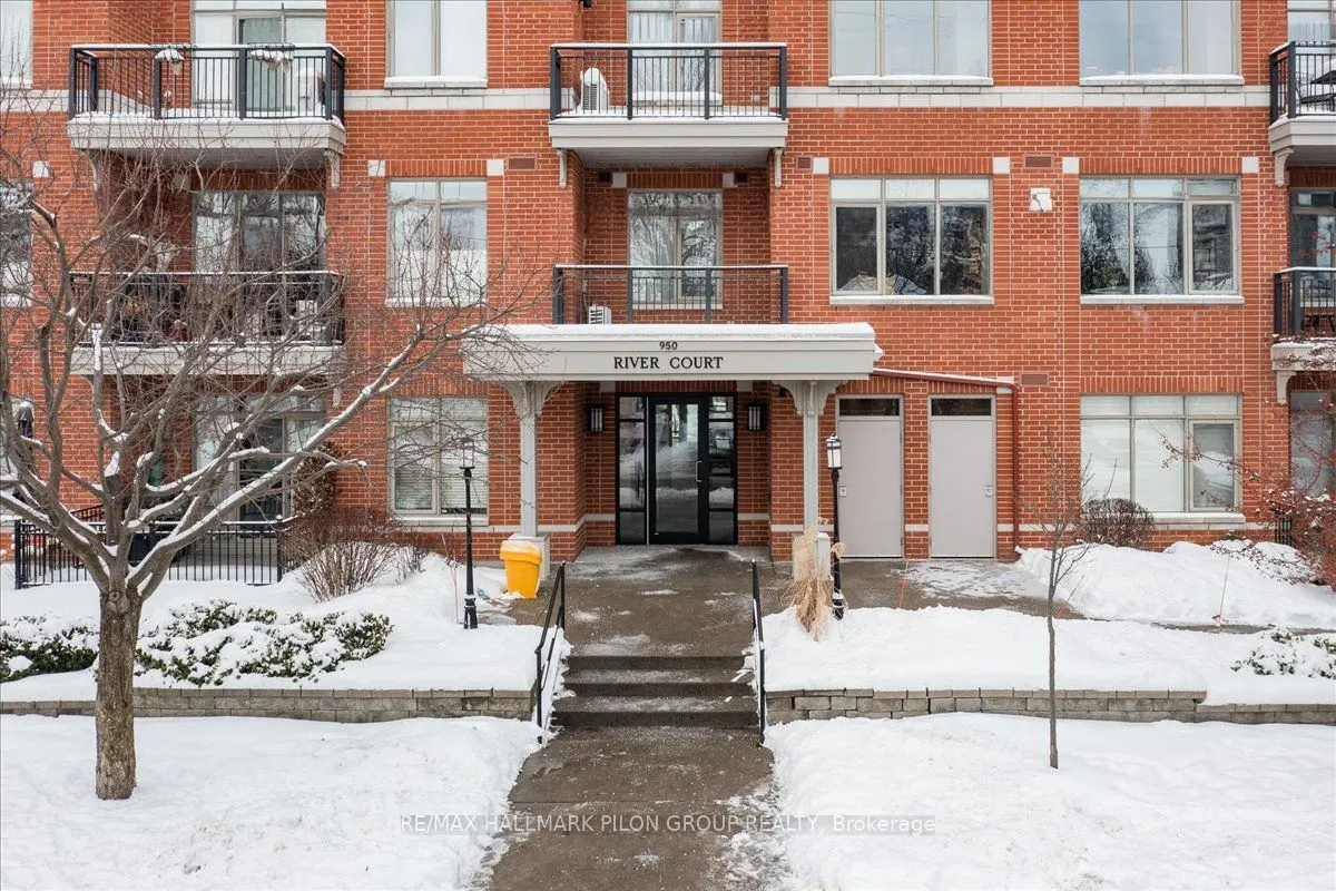 950 Marguerite Avenue, #109