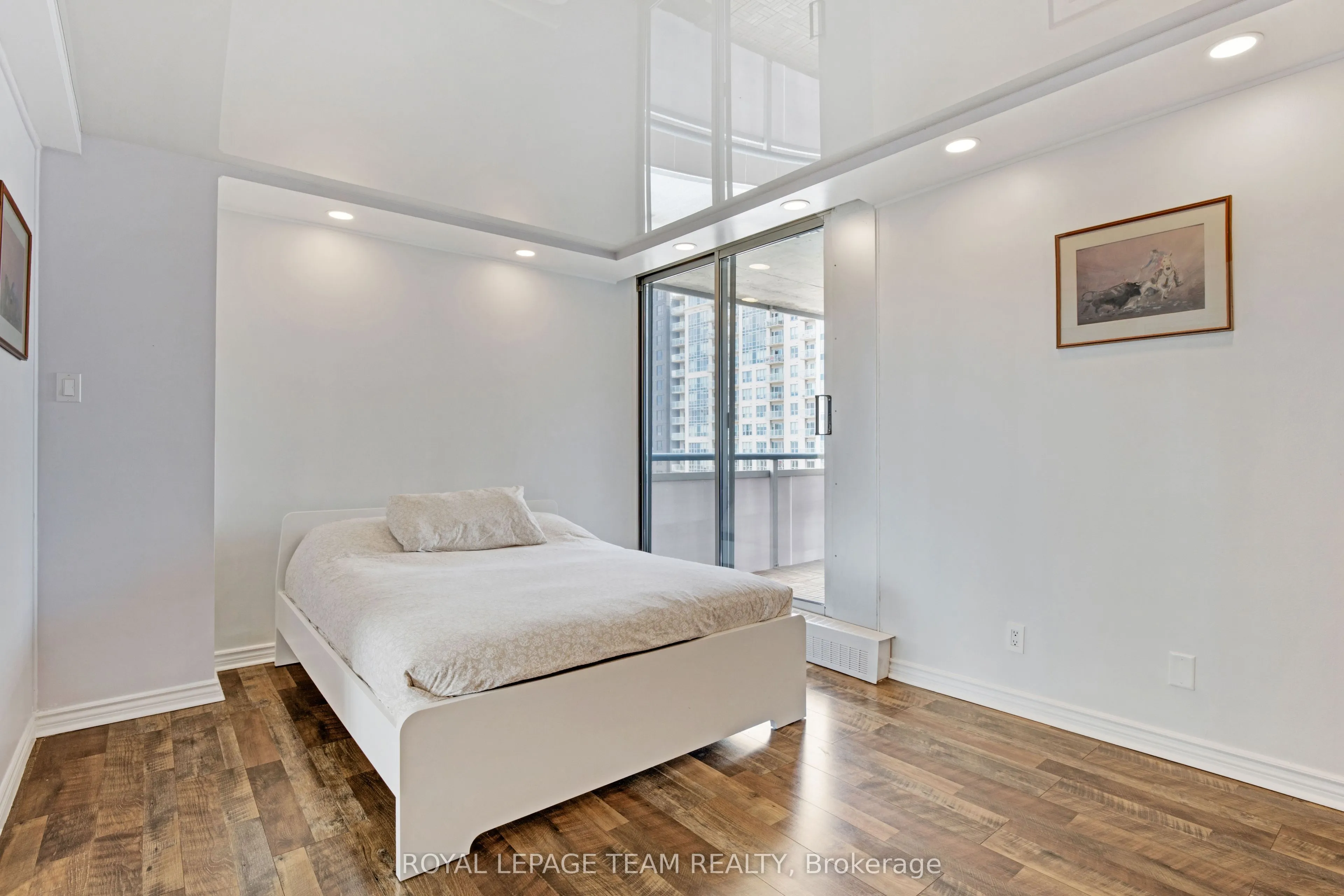160 George Street, #1905