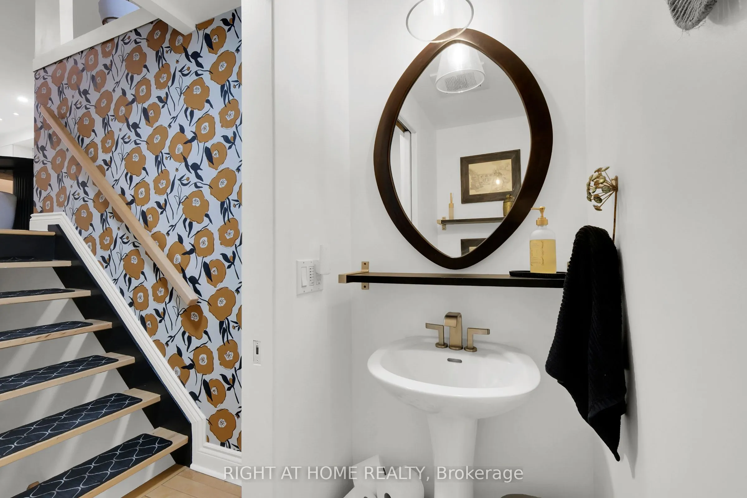 251 Bruyere Street, #18