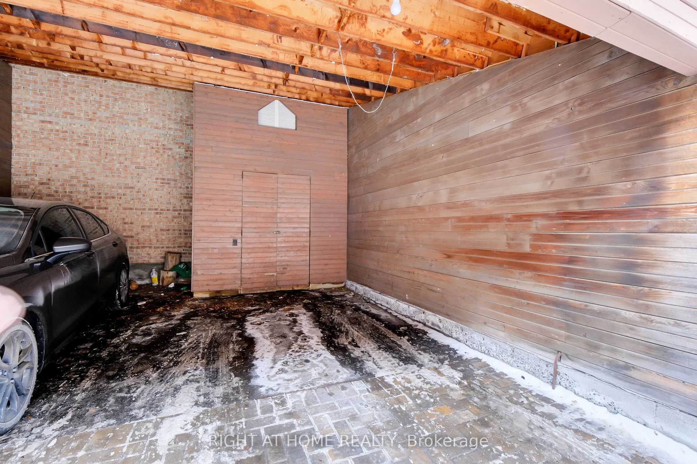 251 Bruyere Street, #18