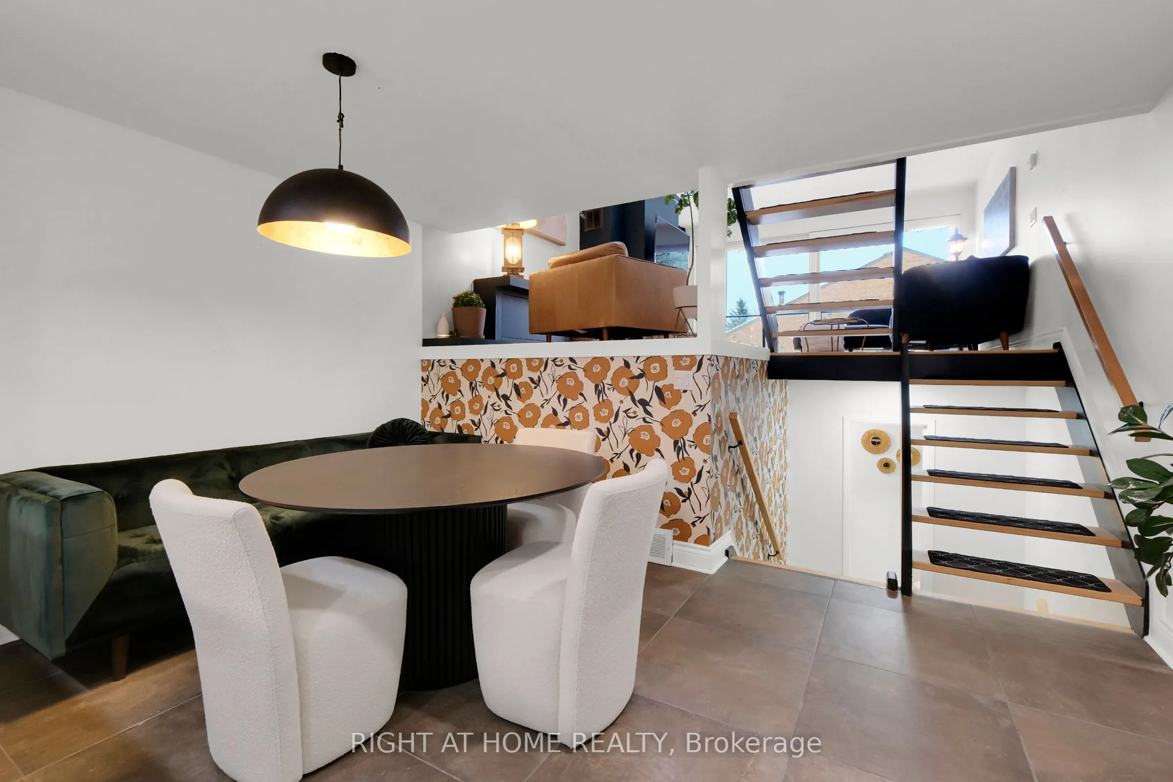 251 Bruyere Street, #18