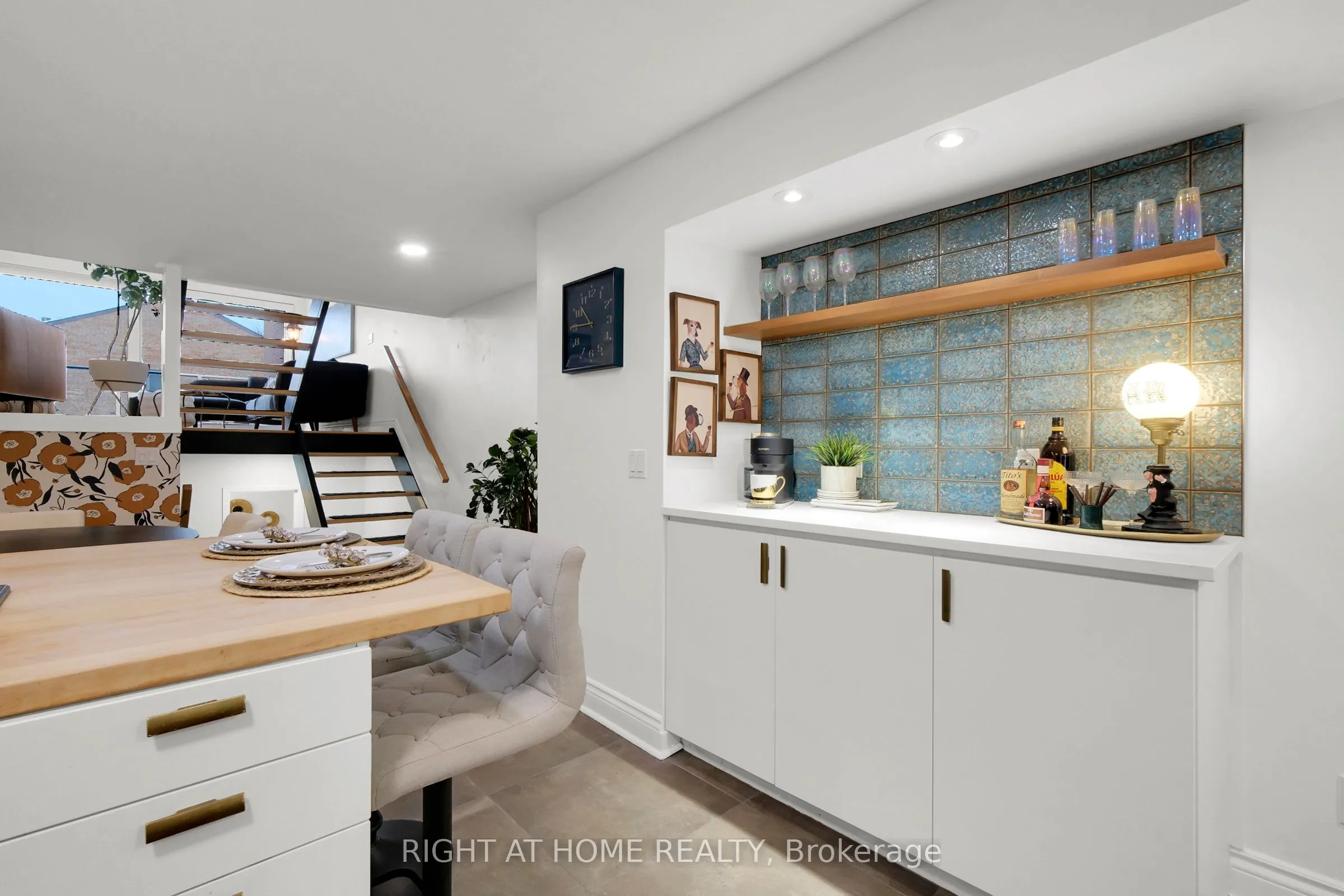 251 Bruyere Street, #18