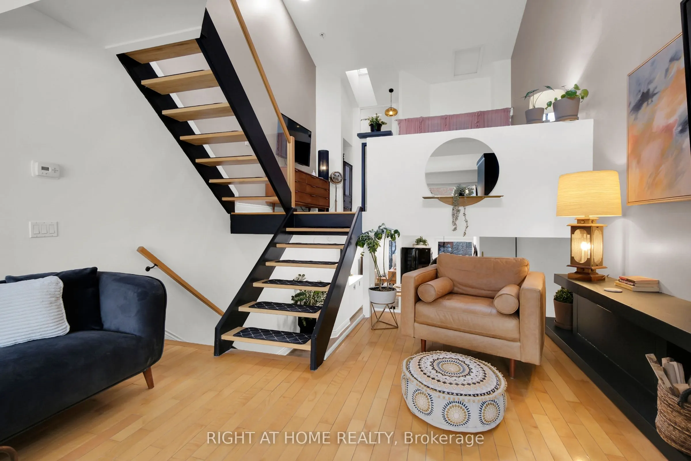 251 Bruyere Street, #18