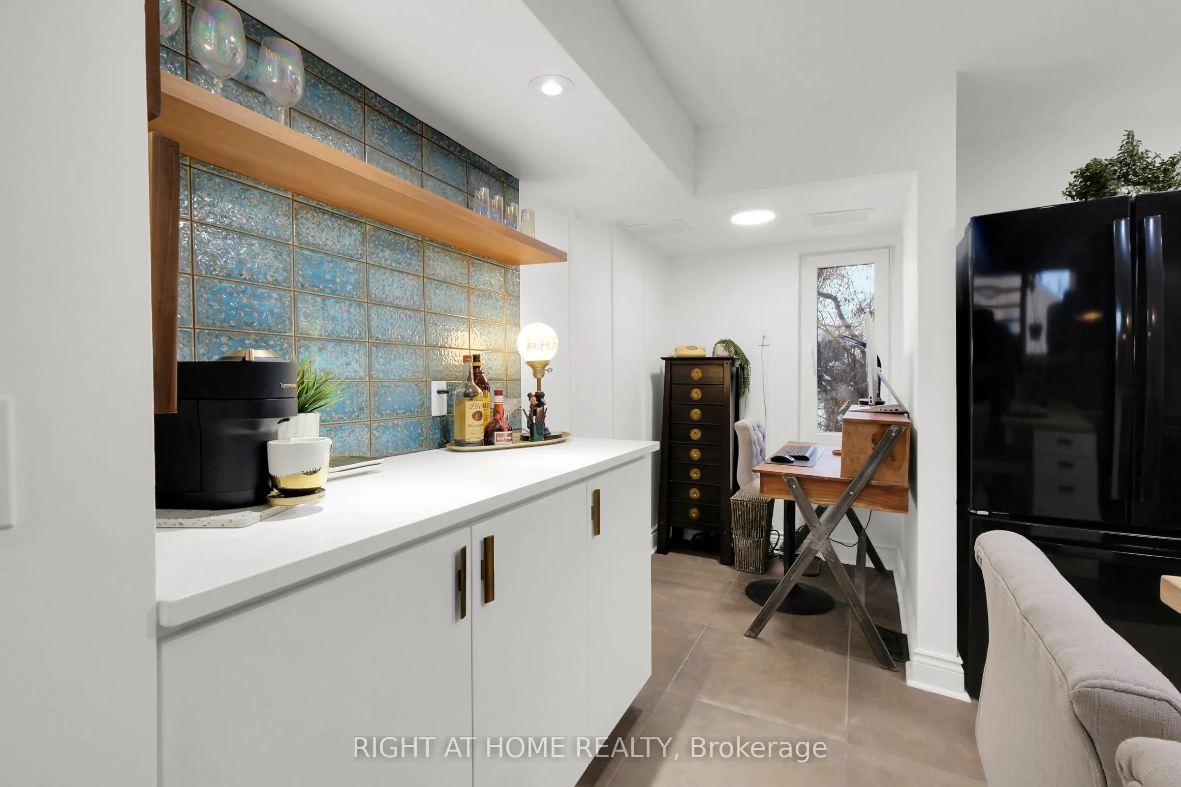 251 Bruyere Street, #18