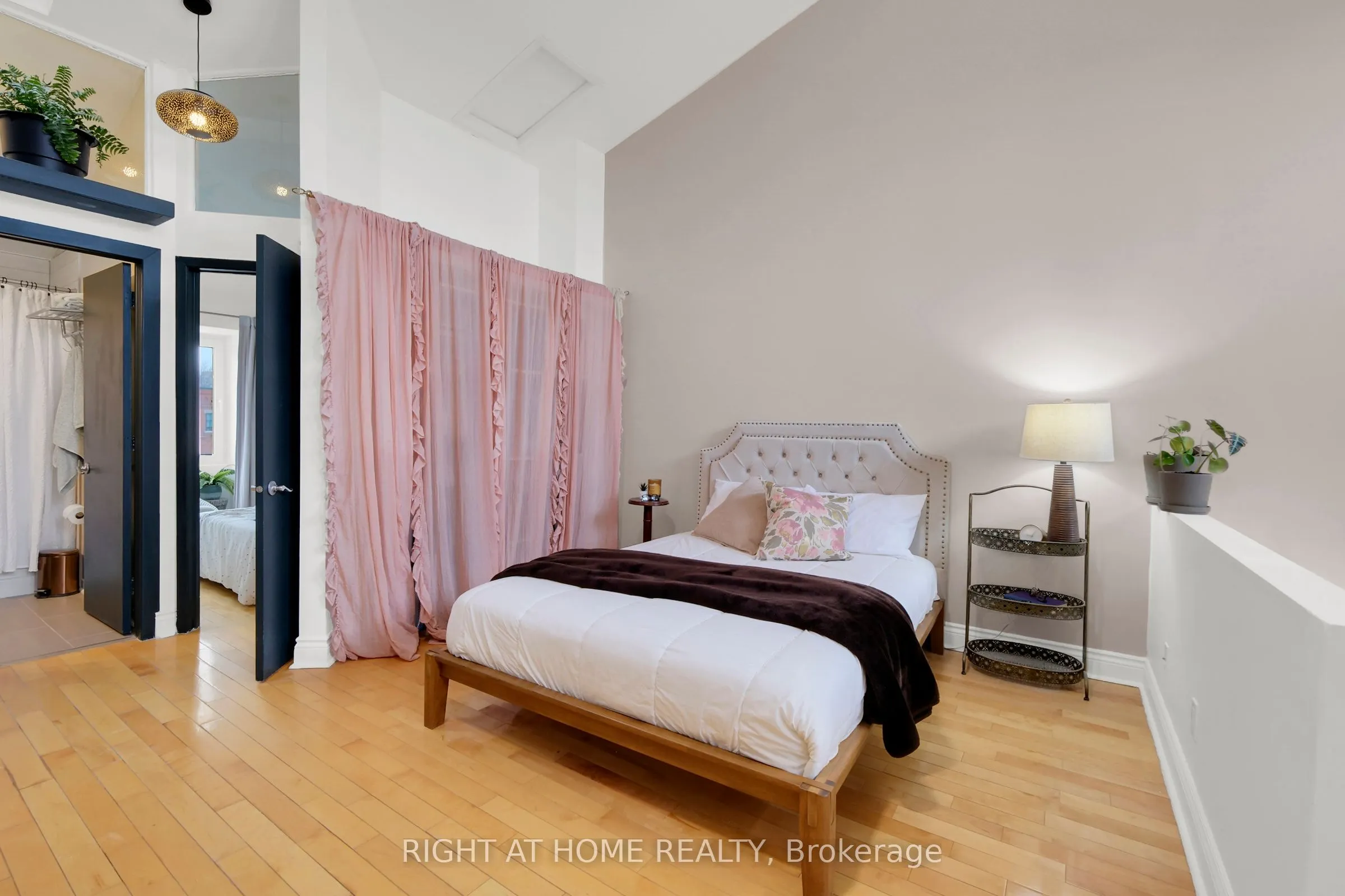 251 Bruyere Street, #18