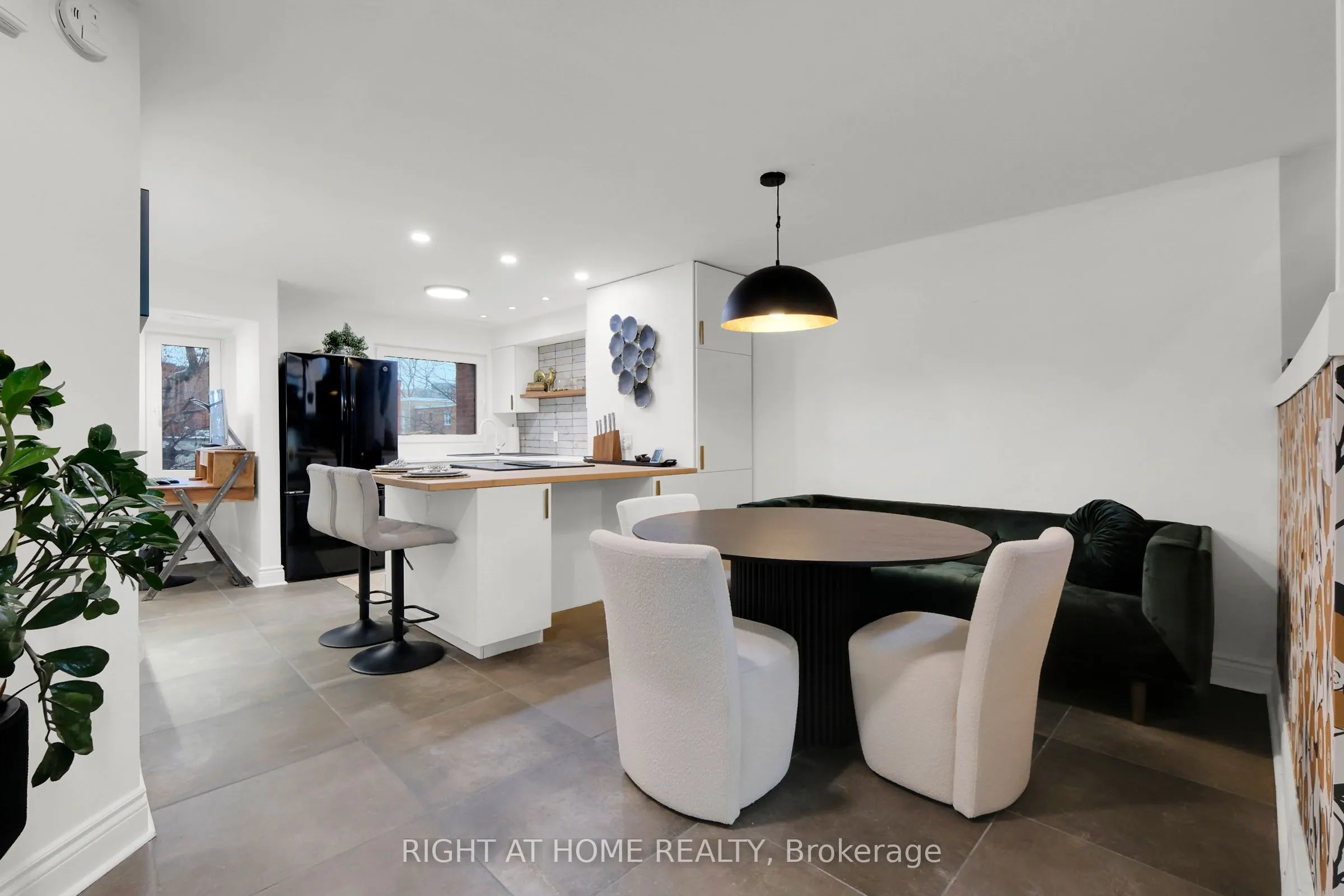 251 Bruyere Street, #18