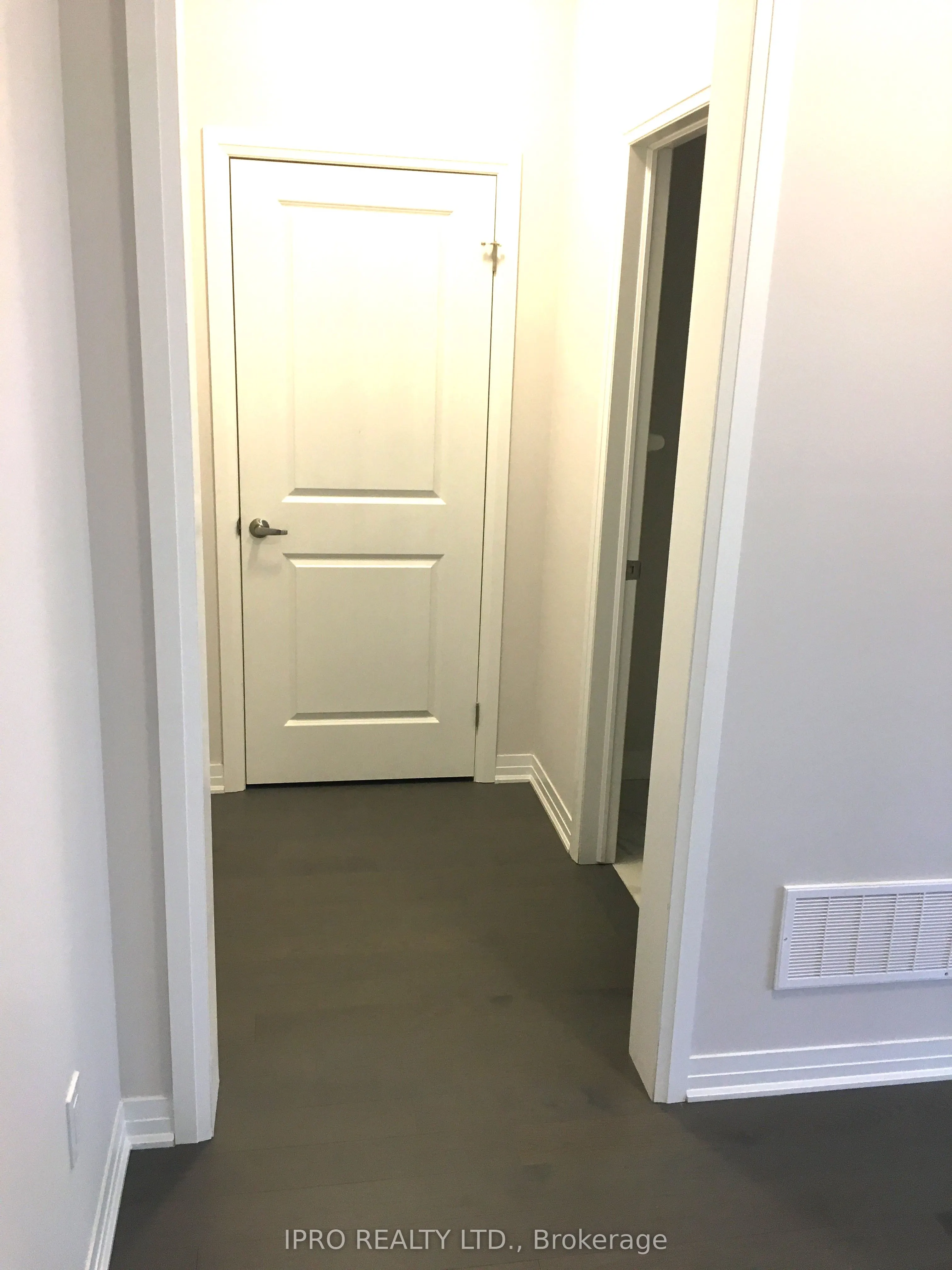 457 Robert Woolner Street
