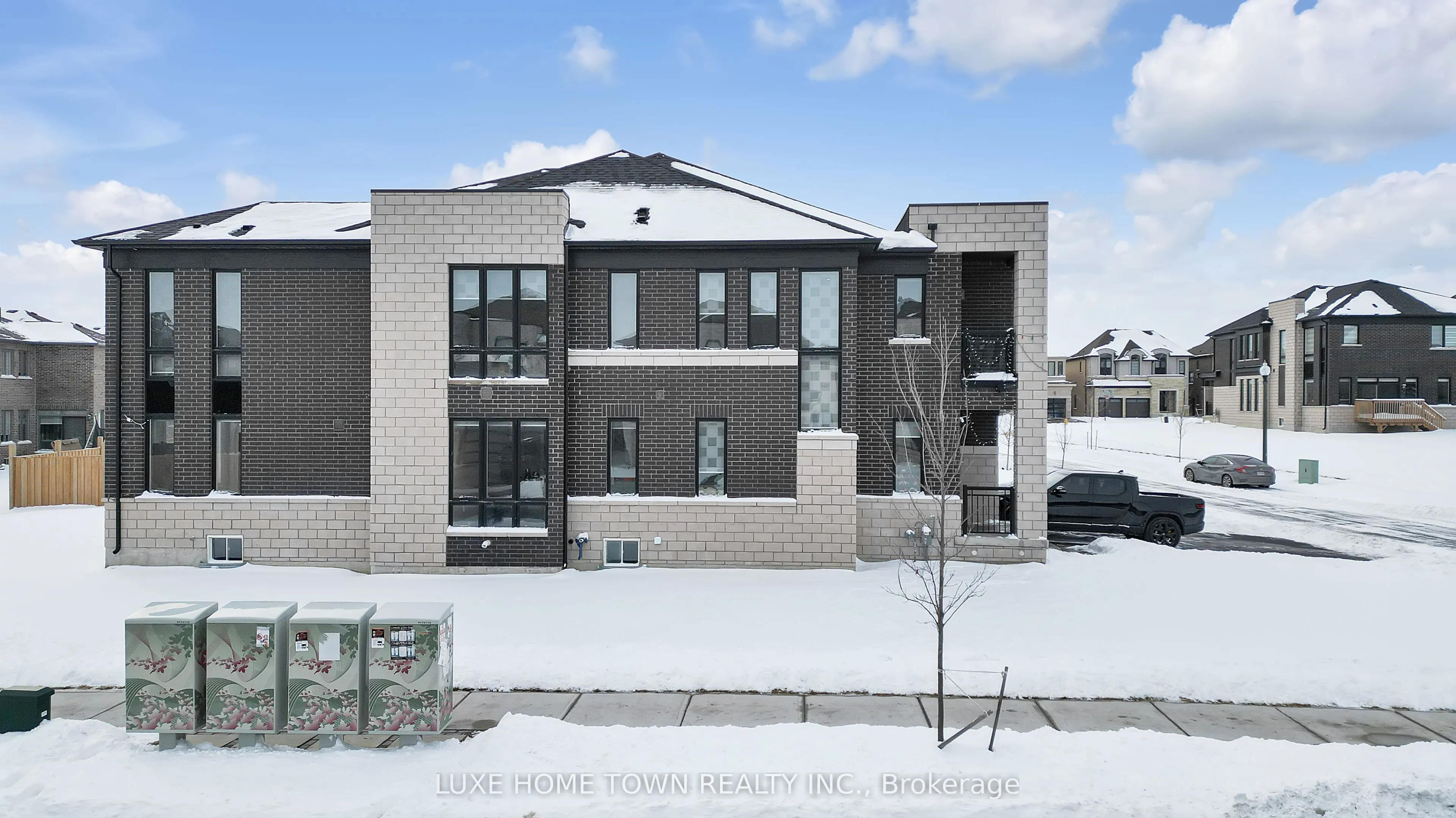 101 Prince Charles Crescent