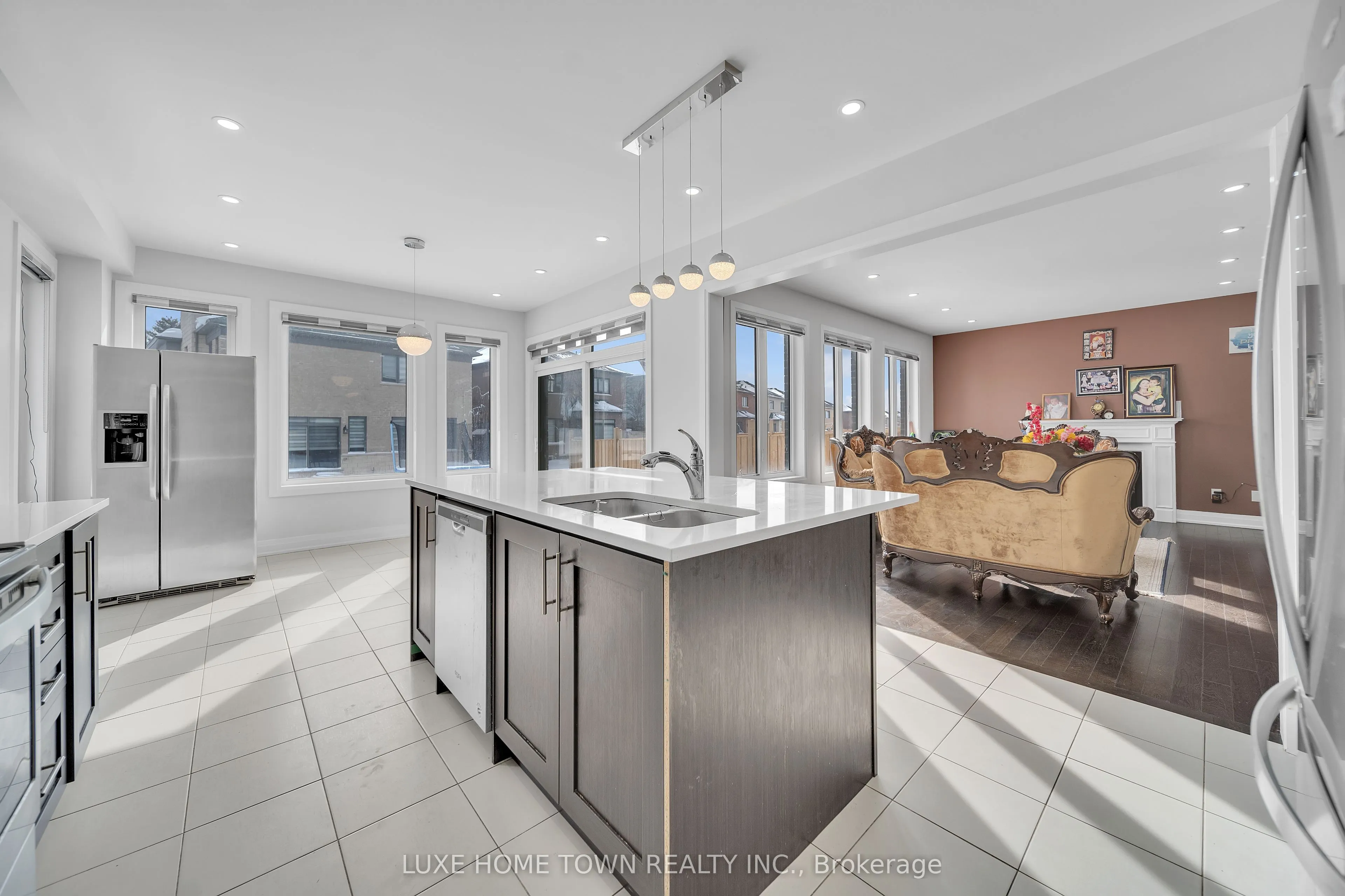 101 Prince Charles Crescent
