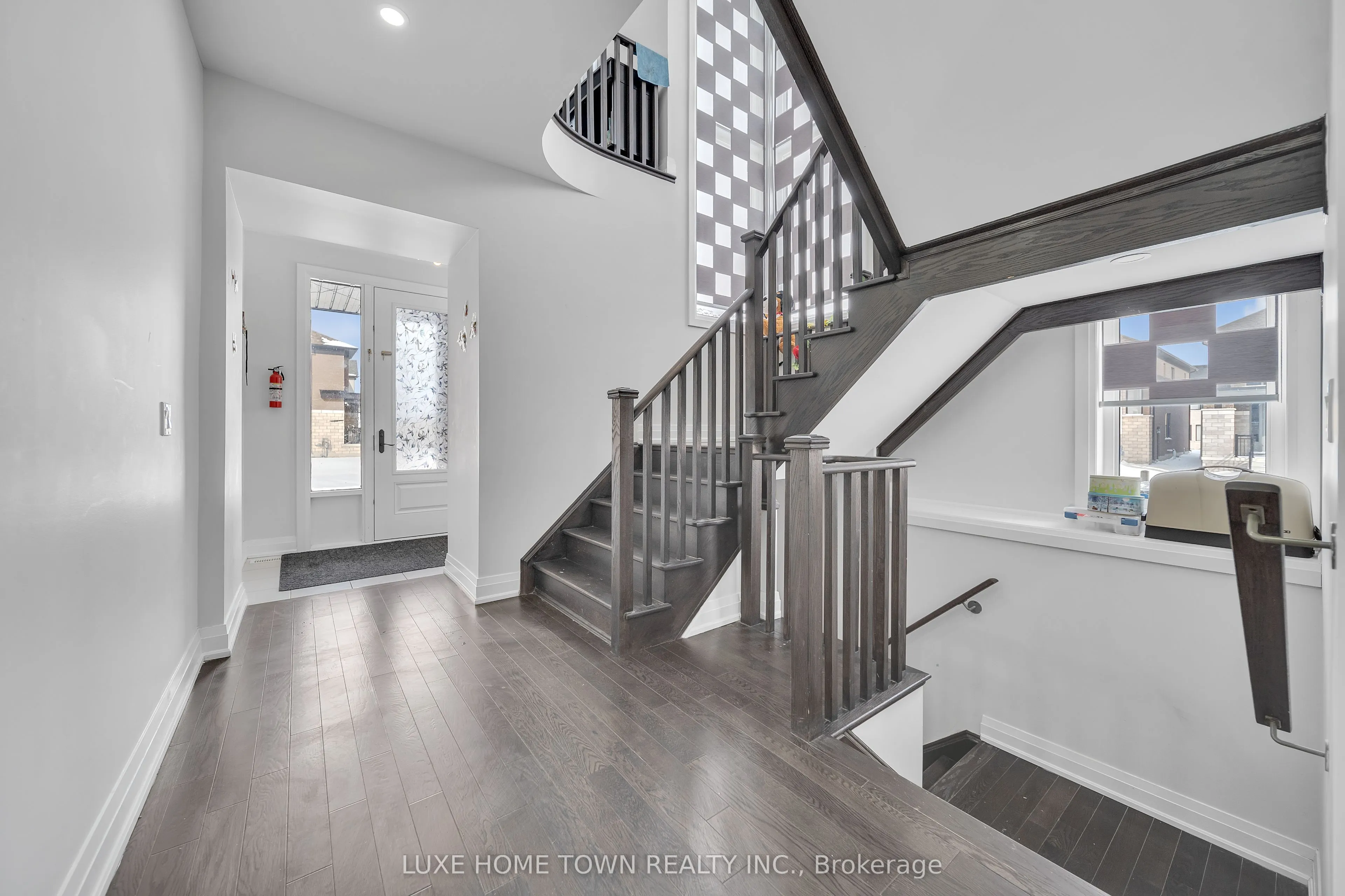 101 Prince Charles Crescent