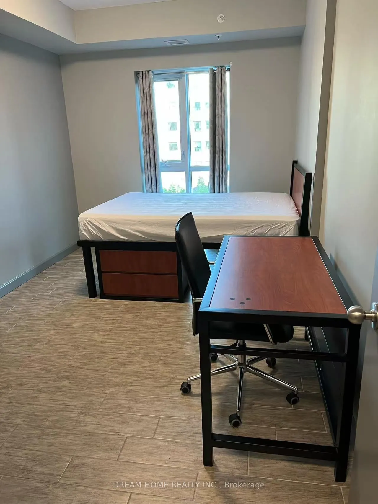 255 Sunview Street, #507