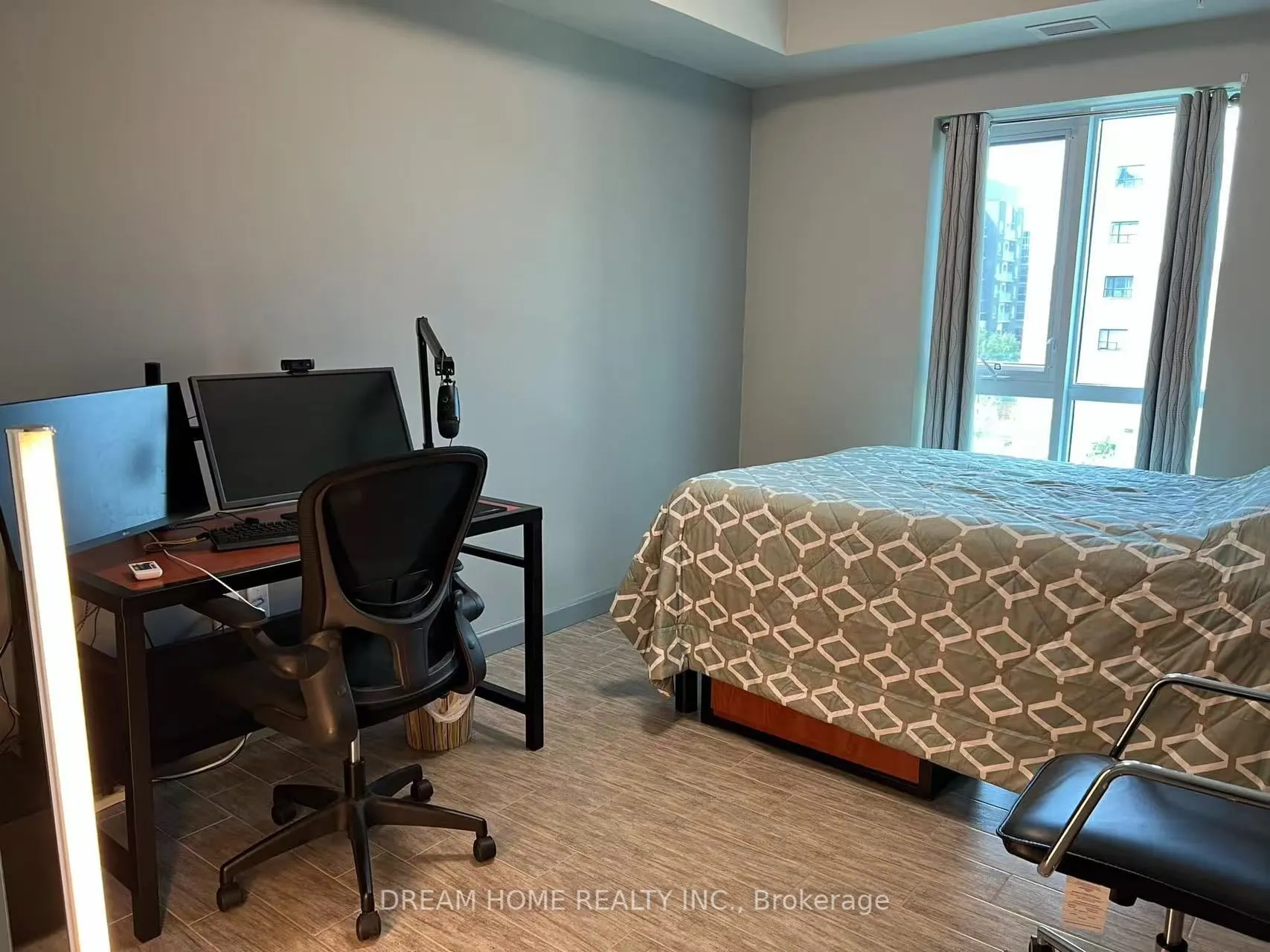 255 Sunview Street, #507