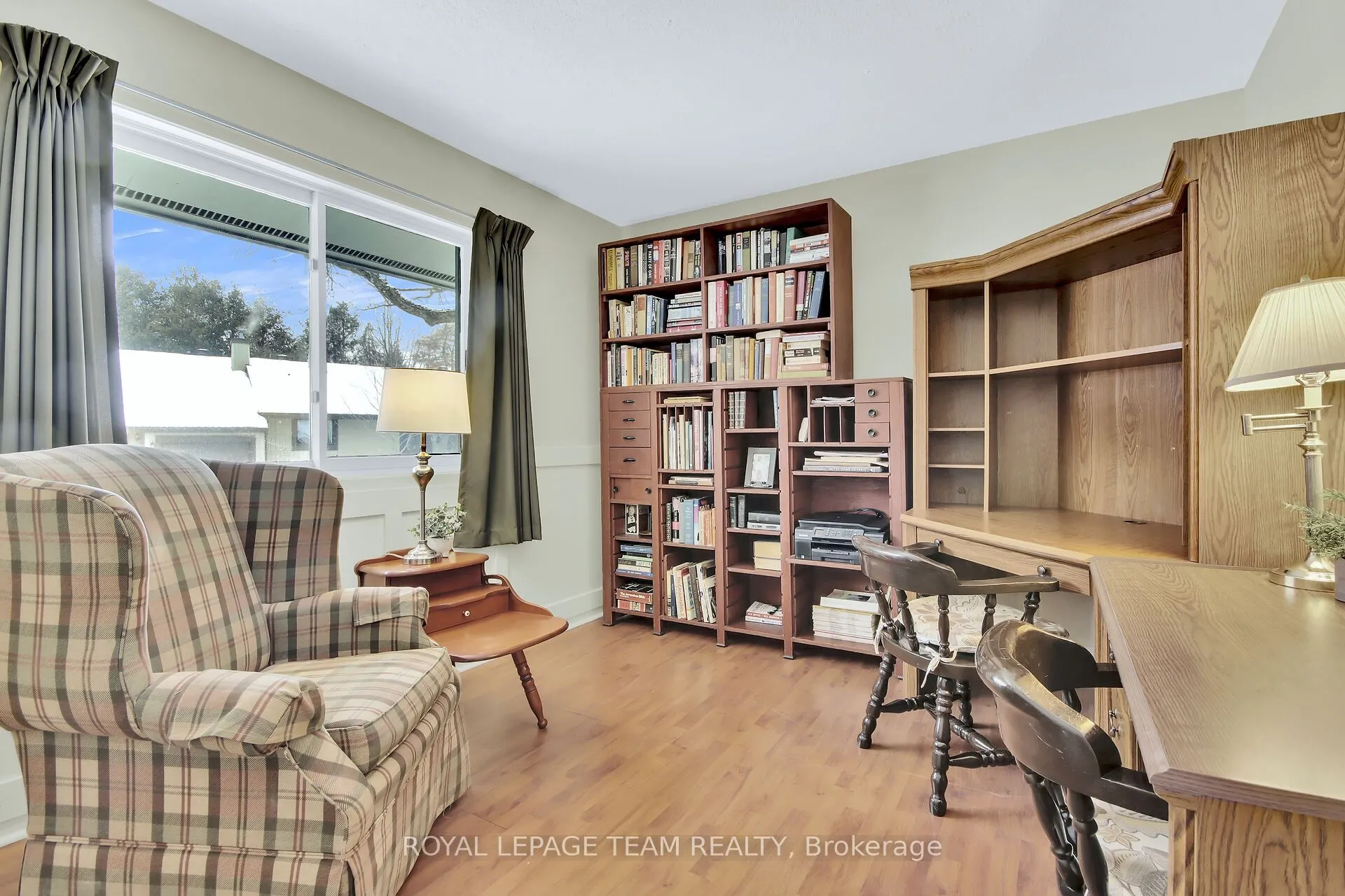 6 Meadowmist Court, #12