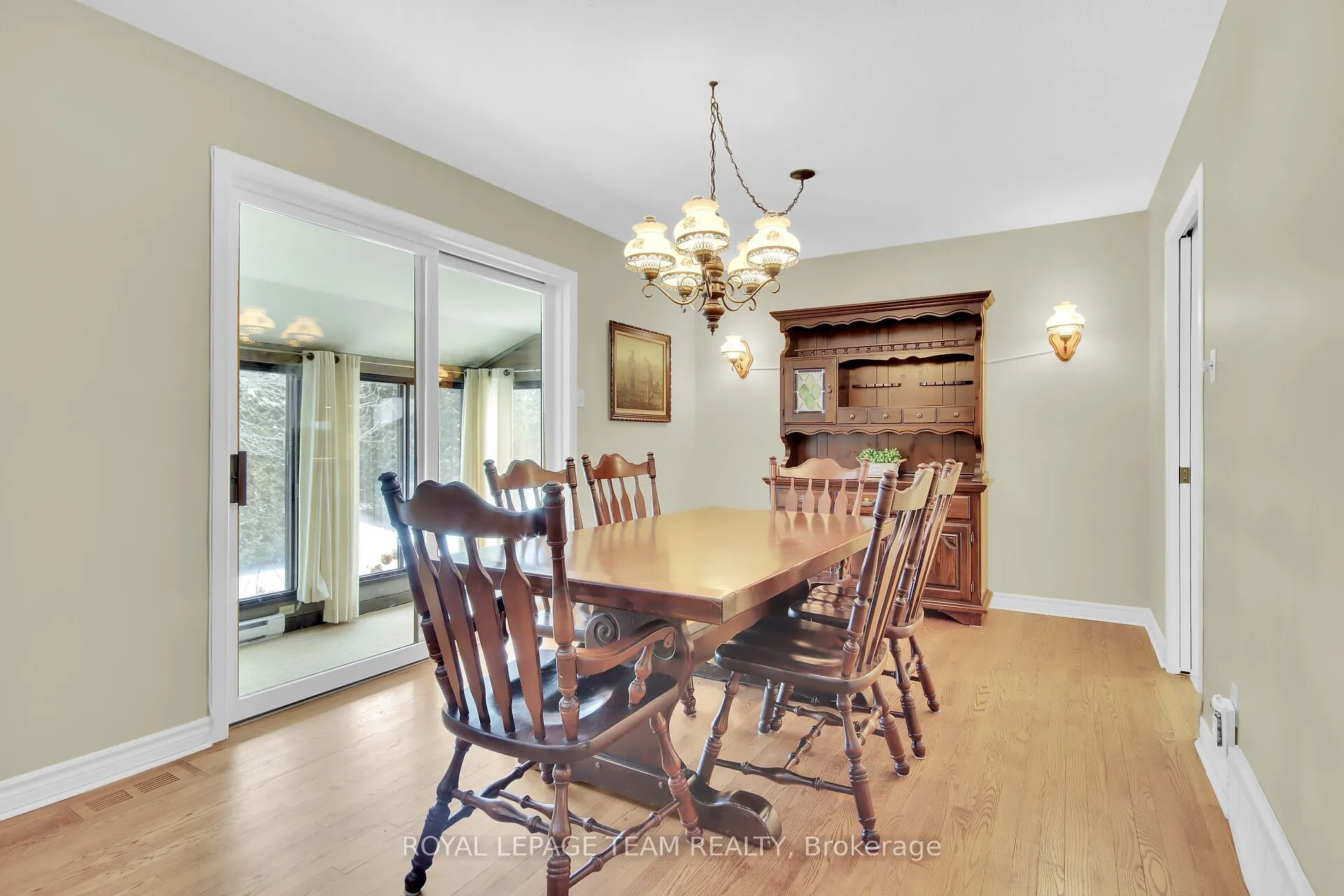 6 Meadowmist Court, #12