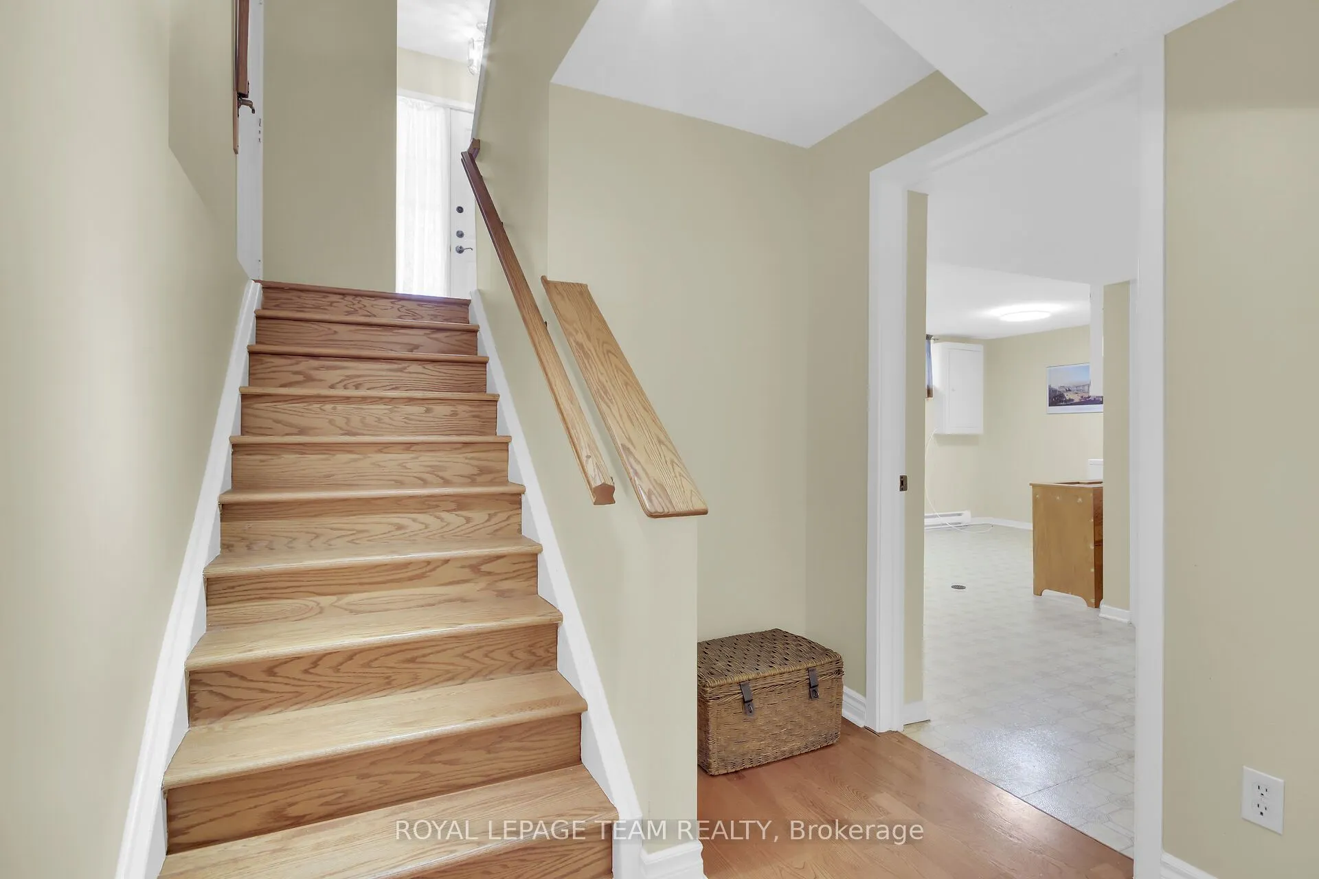 6 Meadowmist Court, #12