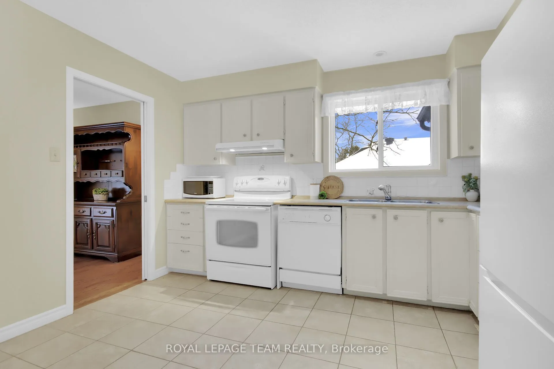 6 Meadowmist Court, #12