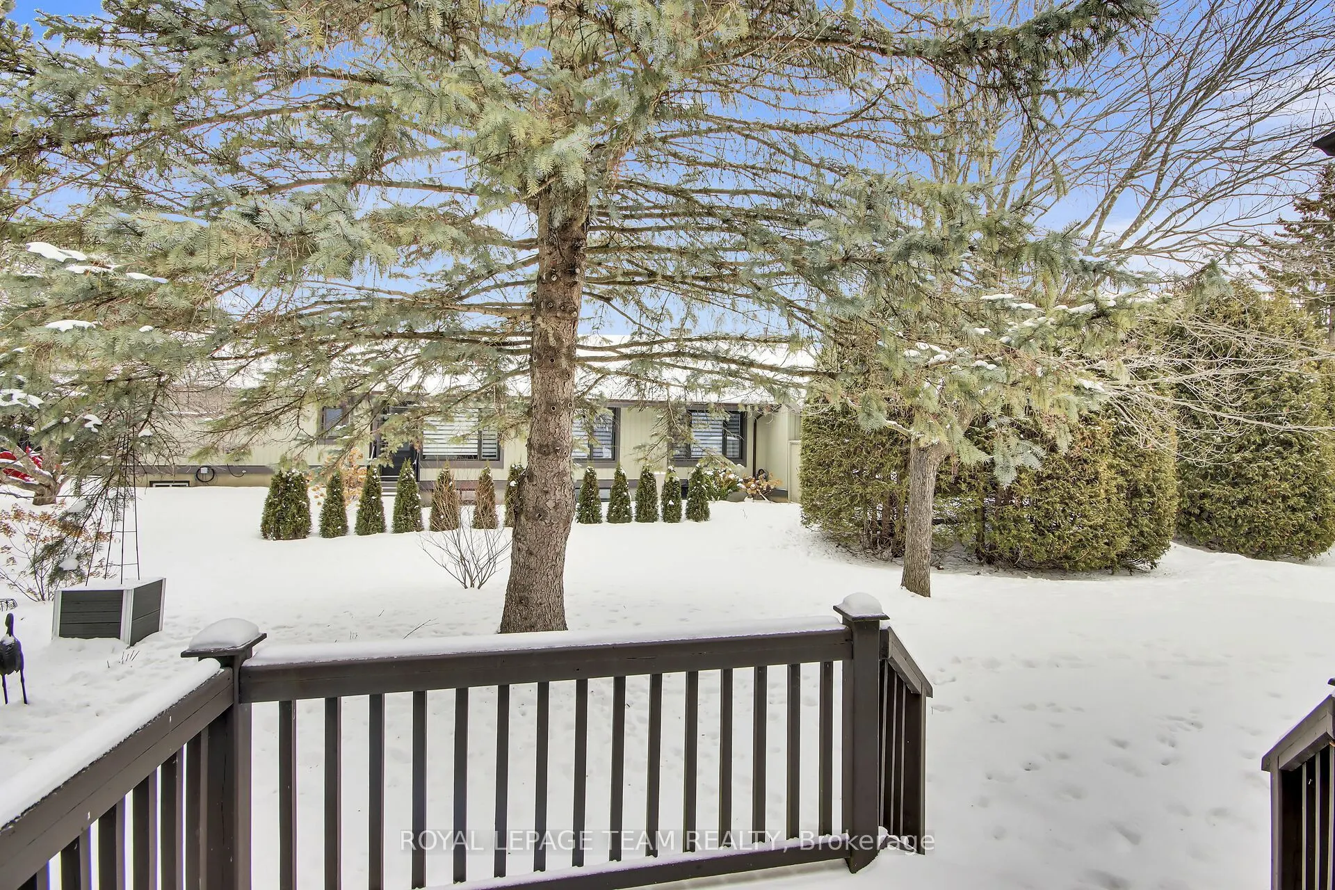 6 Meadowmist Court, #12