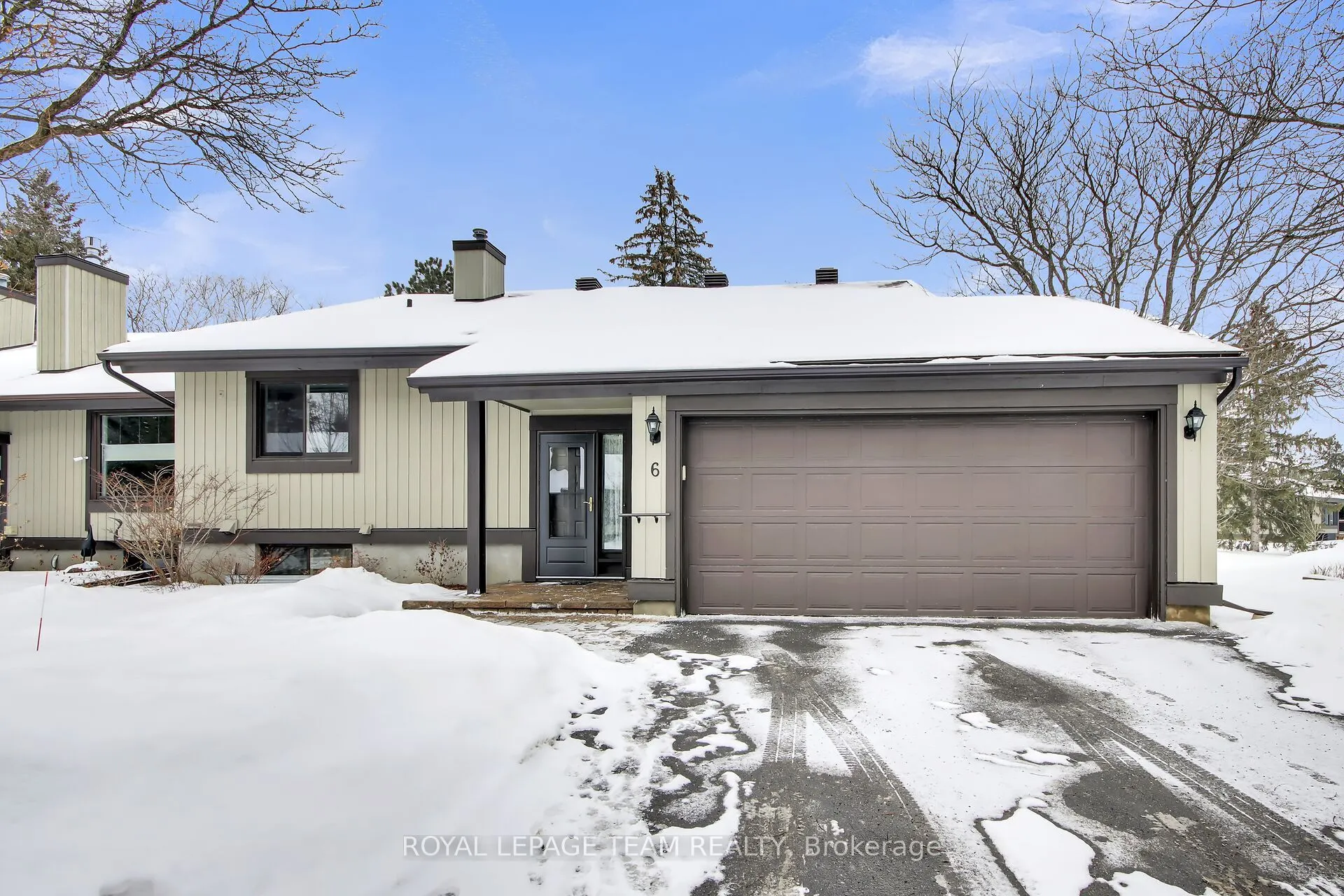 6 Meadowmist Court, #12
