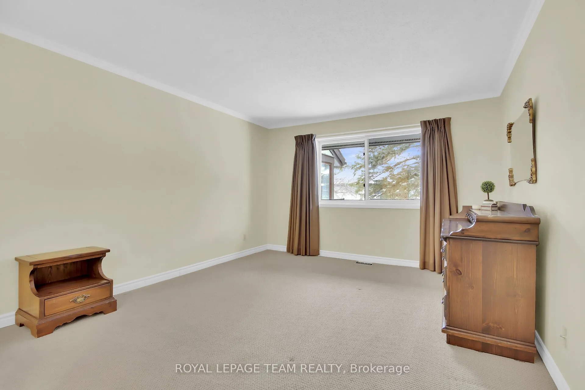 6 Meadowmist Court, #12