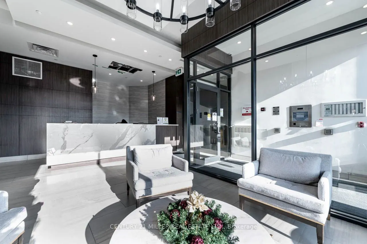 550 North Service Road, #611