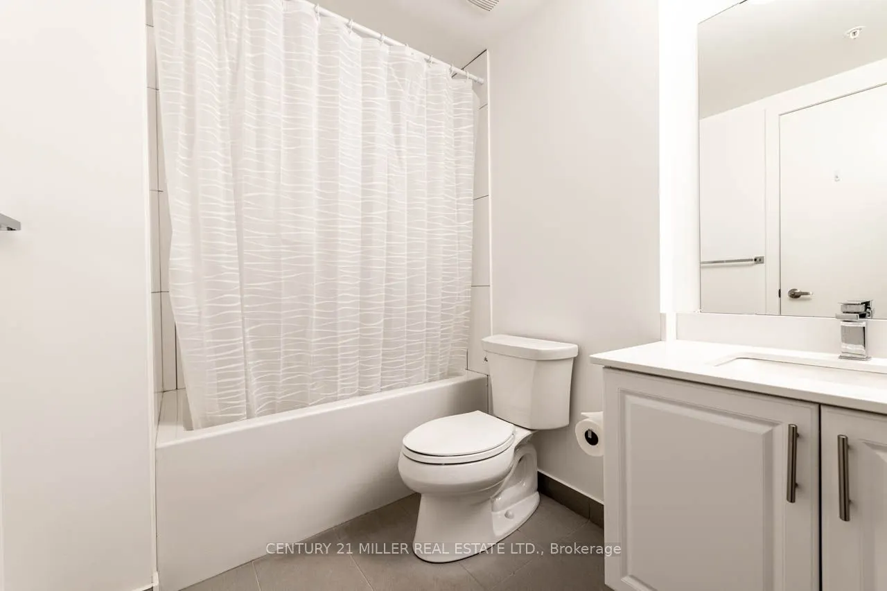 550 North Service Road, #611