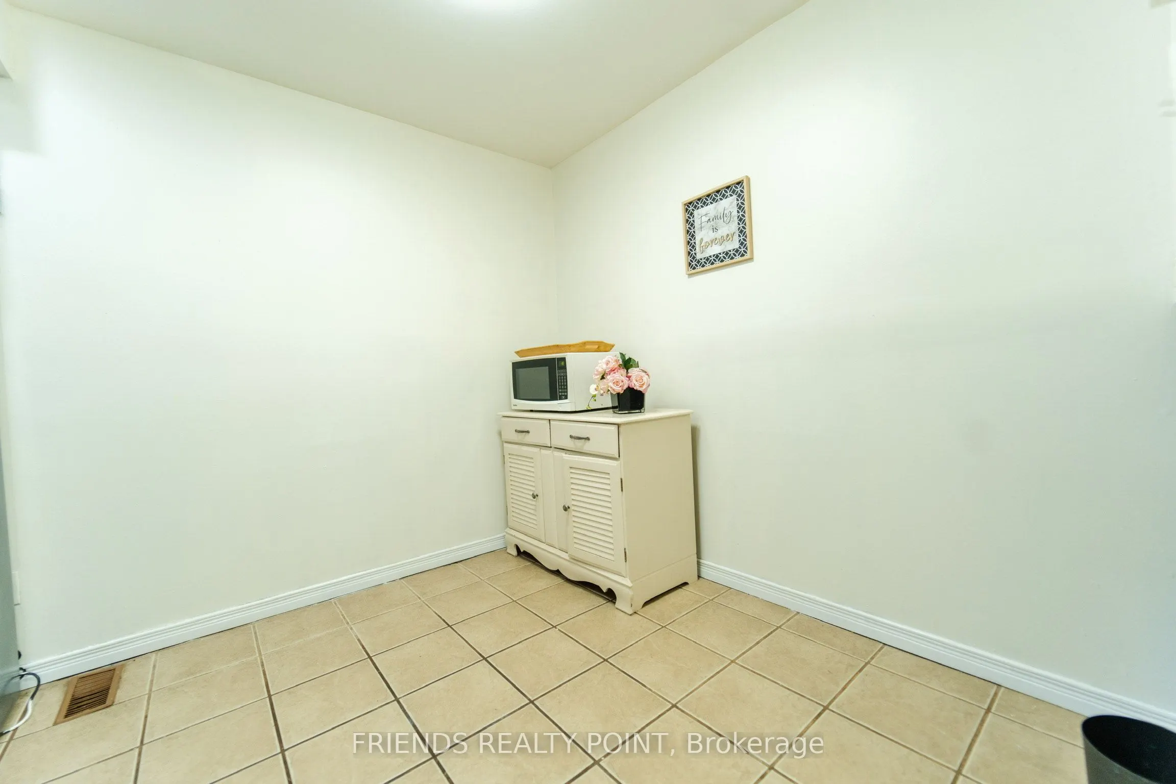 80 Churchill Street, #22
