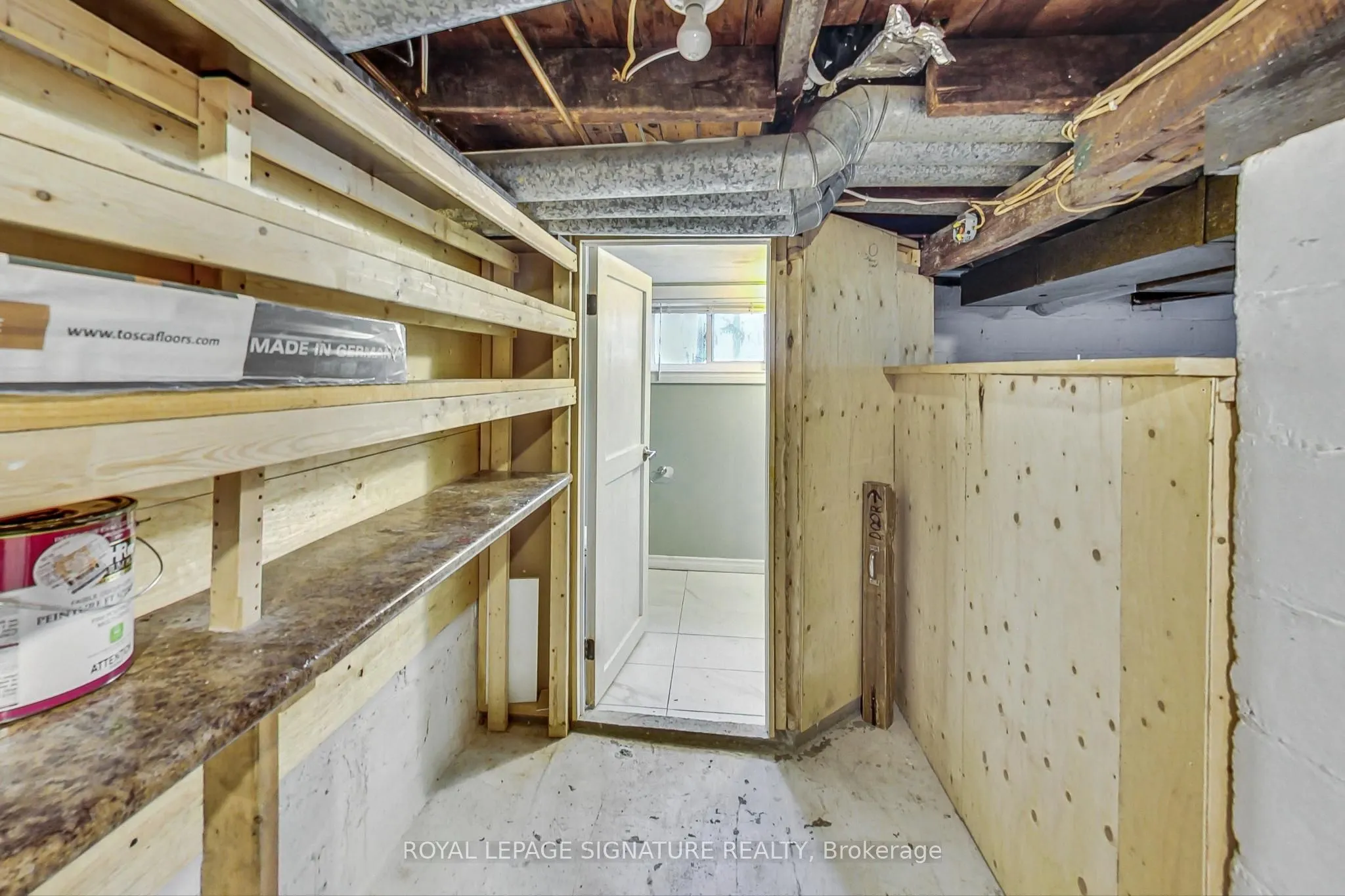 1383 Cannon Street E