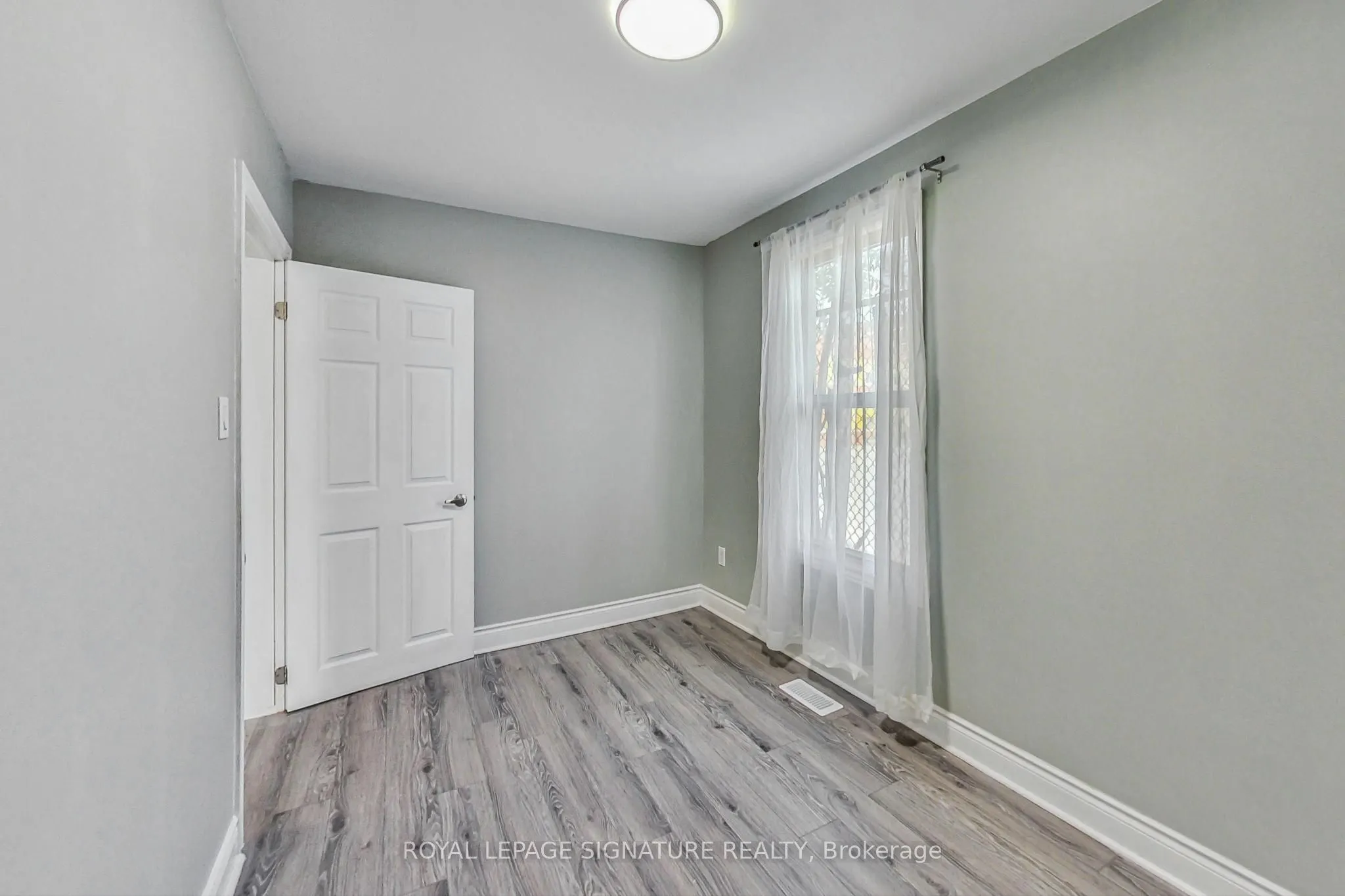 1383 Cannon Street E