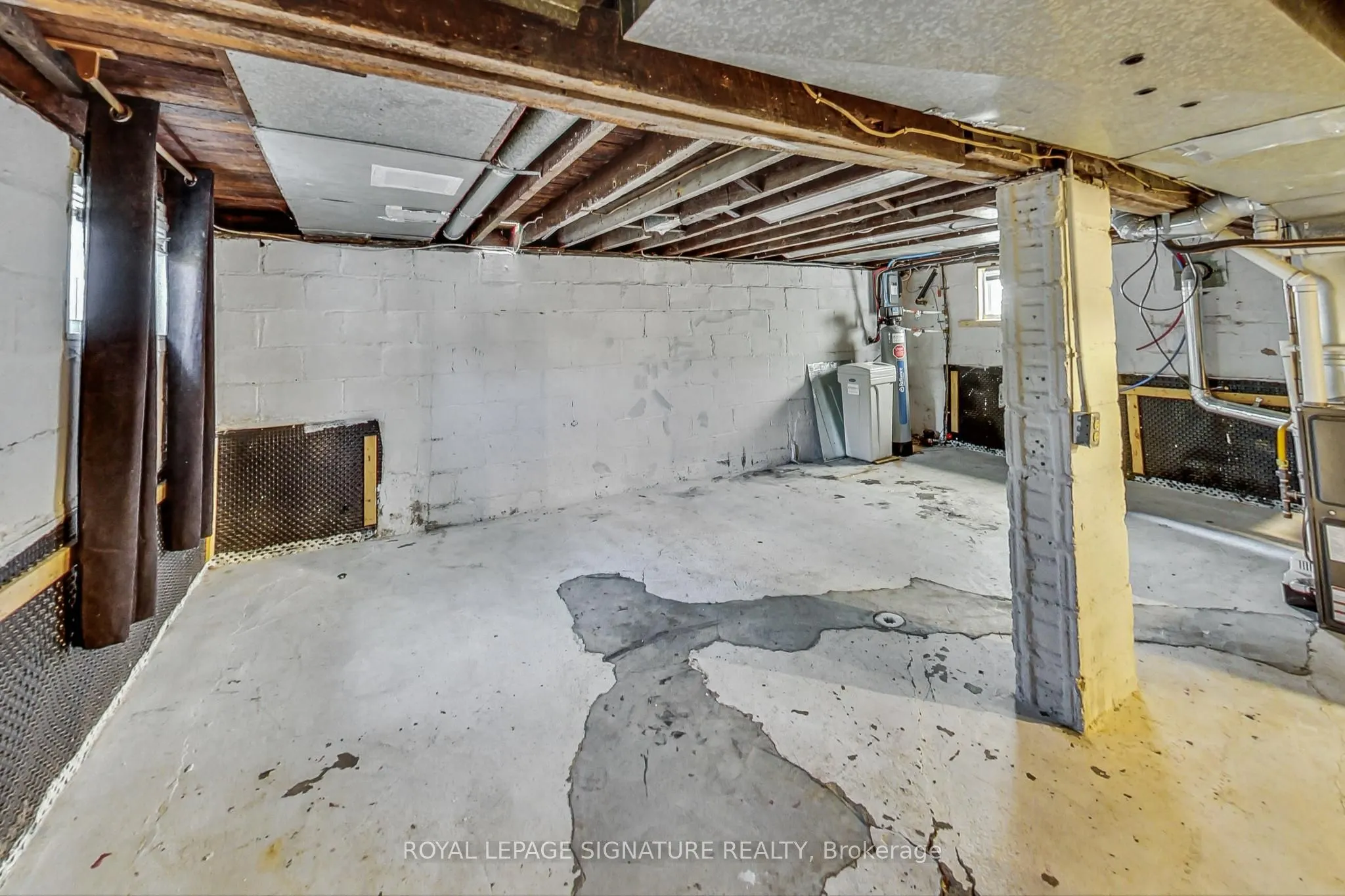 1383 Cannon Street E