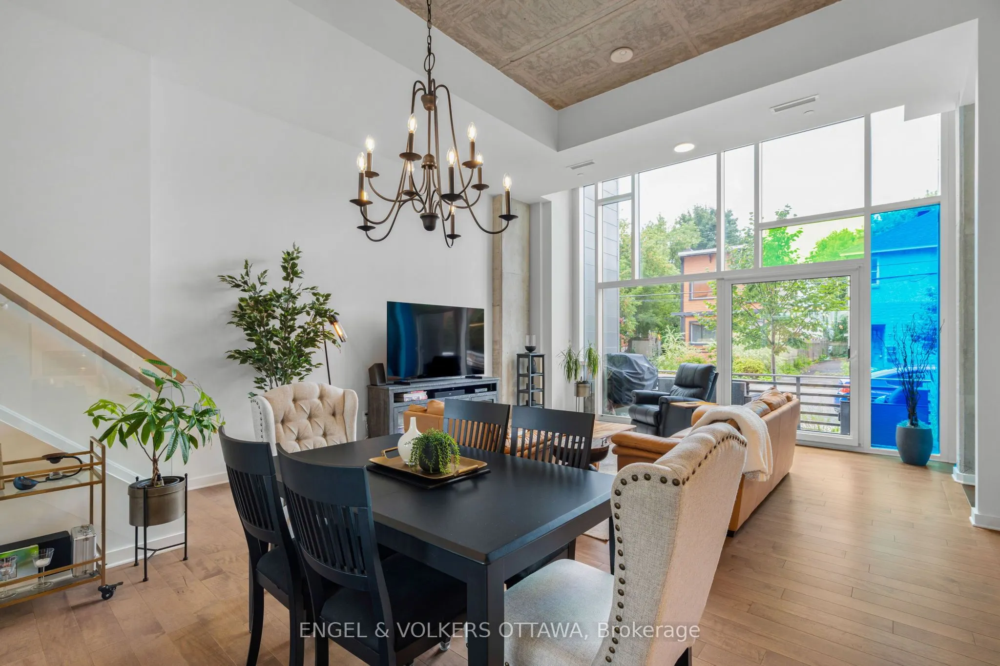 135 BARRETTE Street, #103