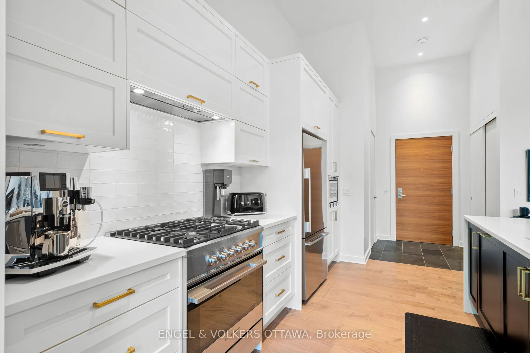 135 BARRETTE Street, #103