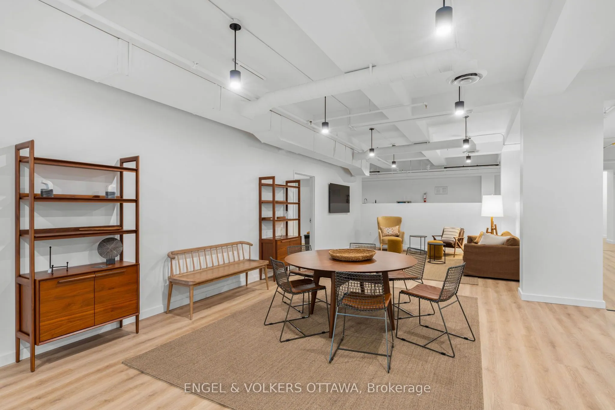 135 BARRETTE Street, #103
