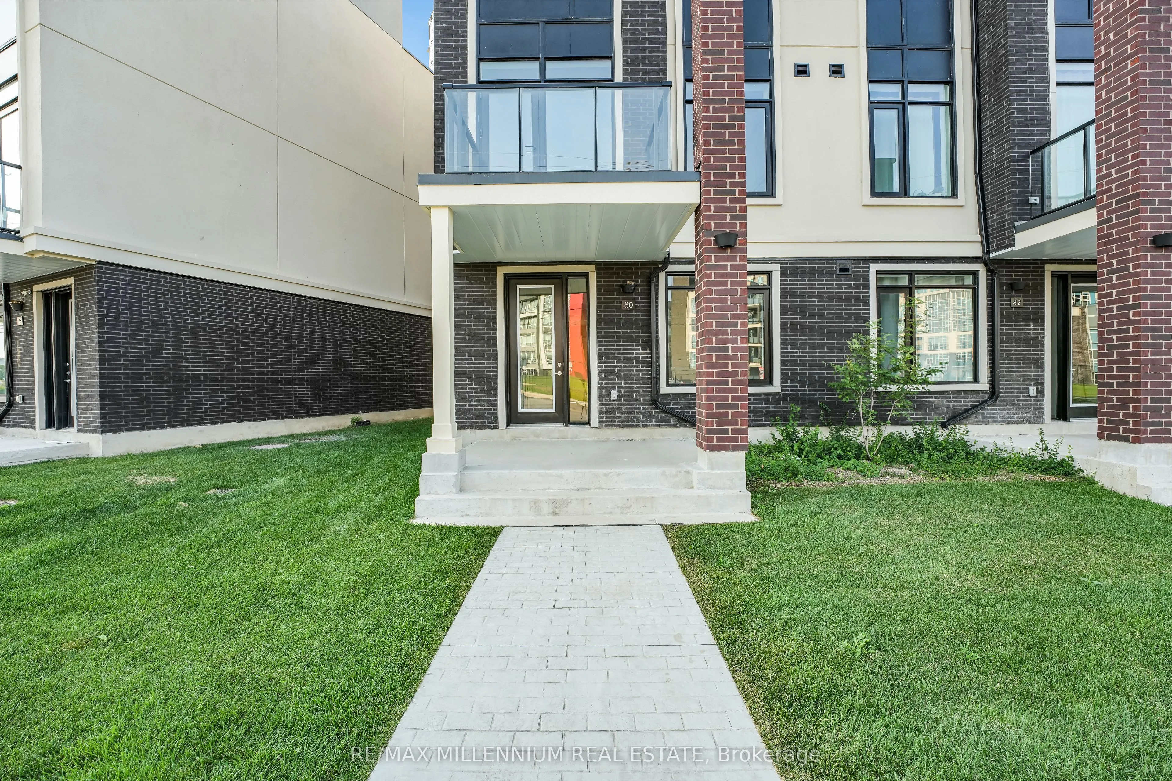 80 Windward Drive #14